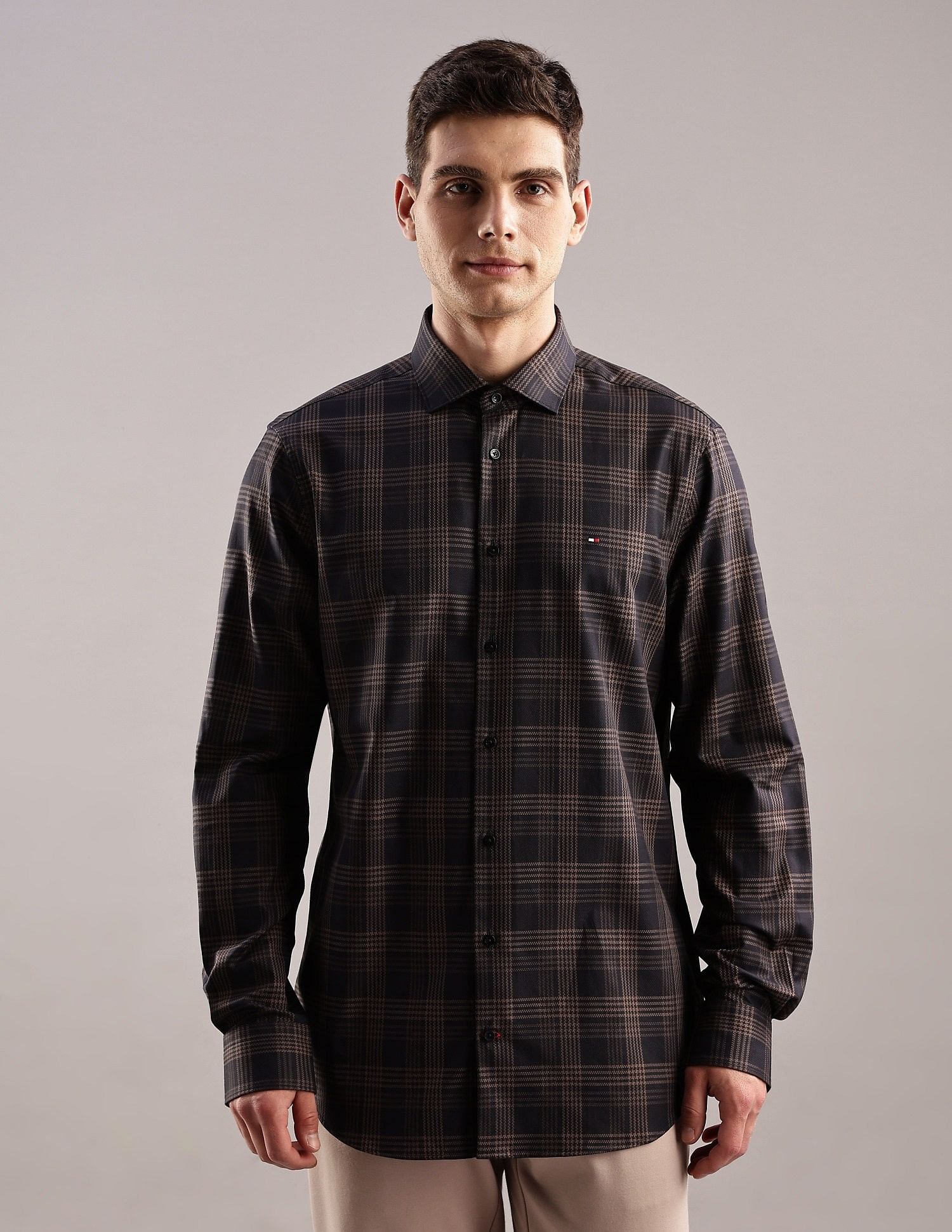 Tommy Hilfiger Checks Slim-Fit Cotton Shirt