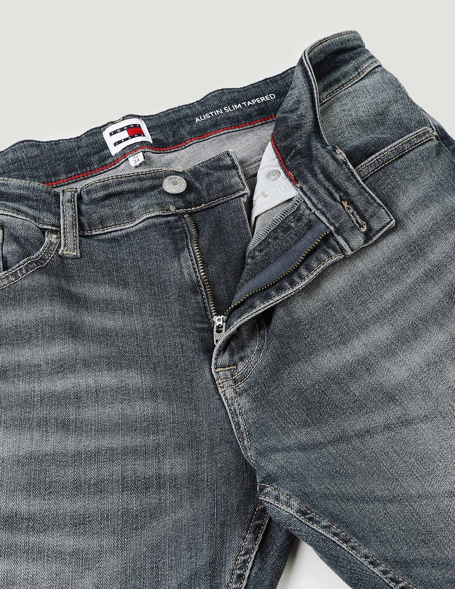 Tommy Hilfiger Austin Slim Tapered Jeans