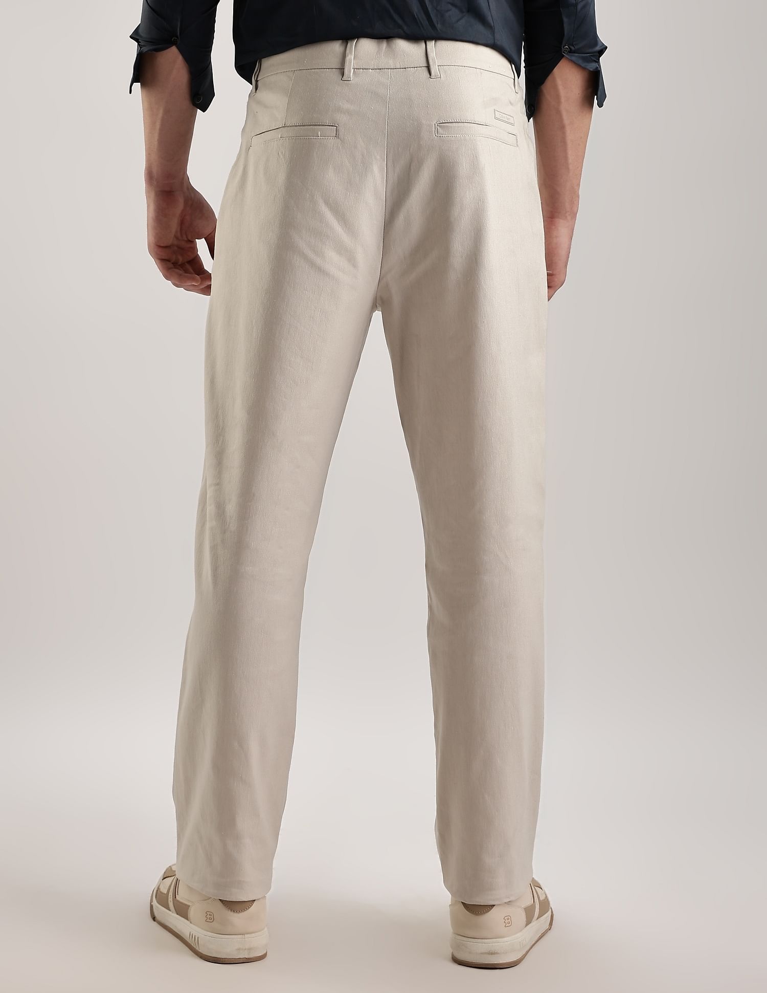 Calvin Klein Jeans Tapered-Fit Solid Mid Rise Trouser
