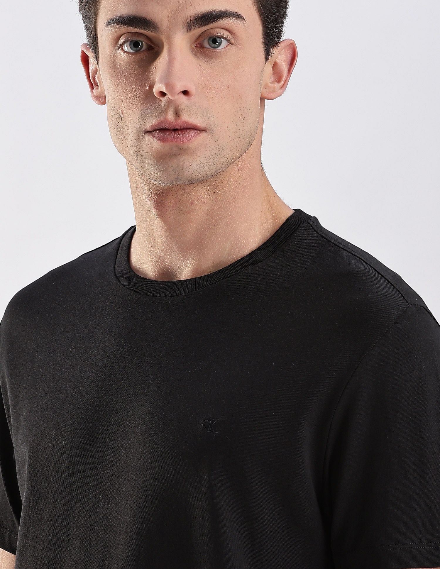Calvin Klein Jeans Regular-Fit Solid Cotton T-Shirt