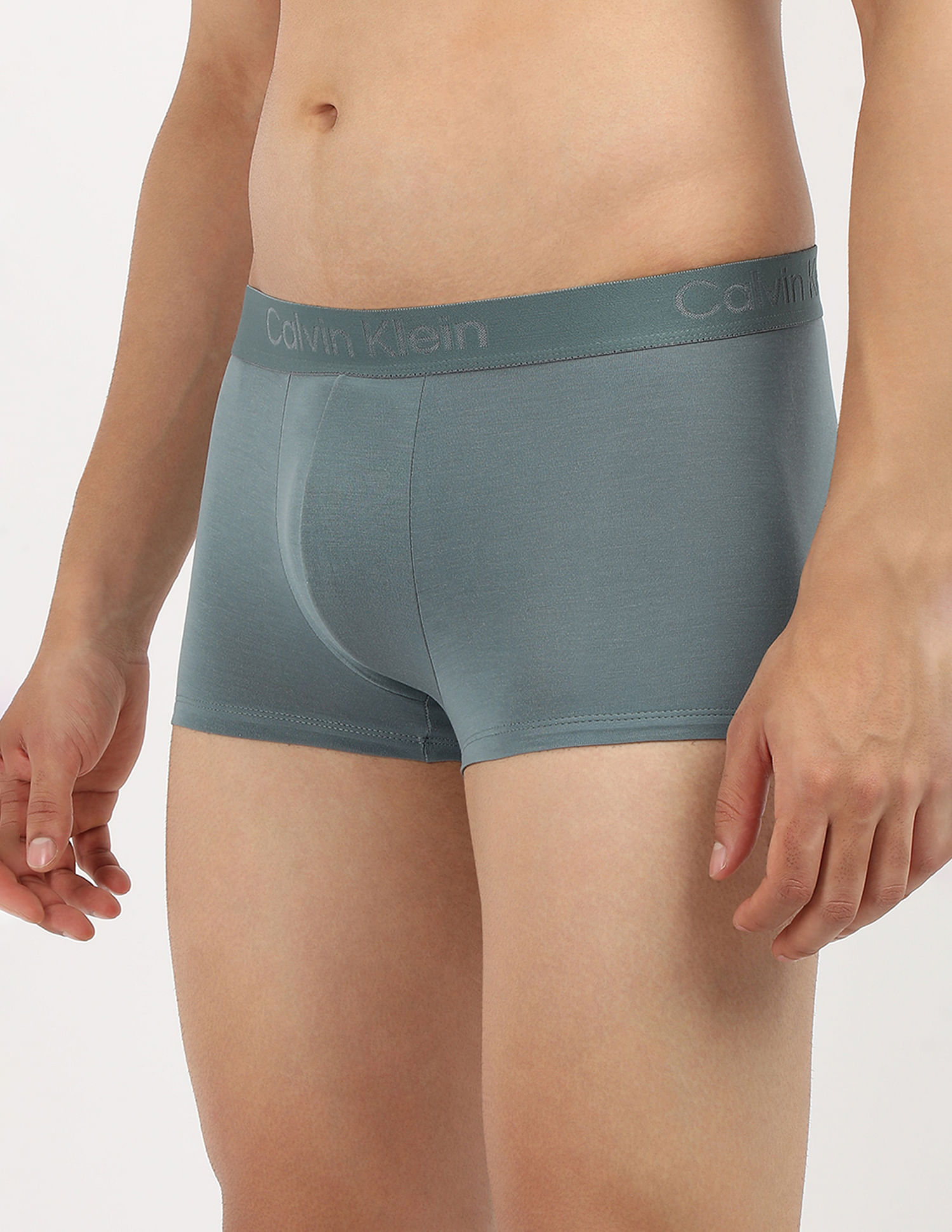 Calvin Klein Underwear Low Rise Outter Elastic Trunk