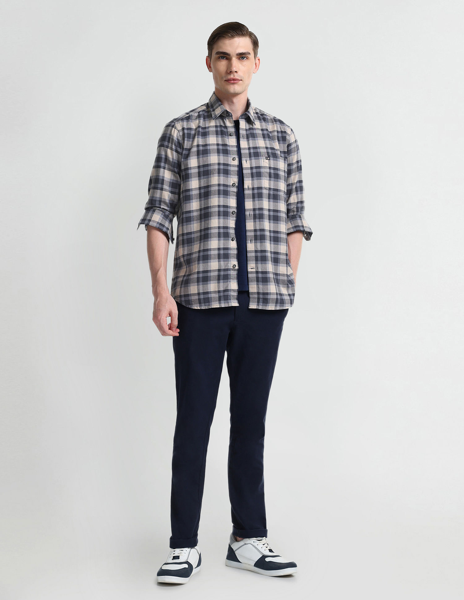 Arrow Sport Slim Fit Point Collar Shirt