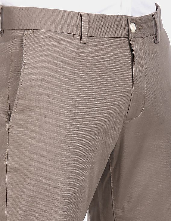 Tommy Hilfiger Men Light Brown Dobby Flex Flat Front Casual Trousers