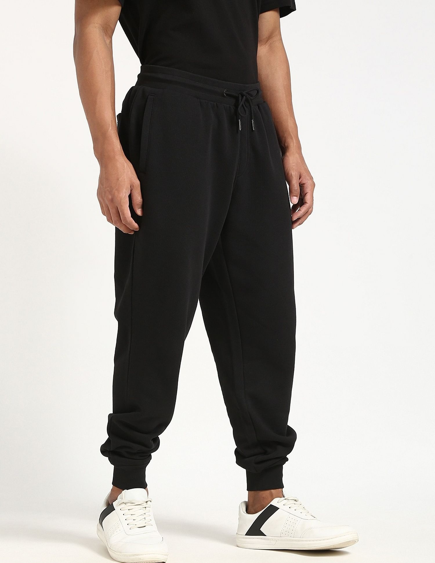 Tommy Hilfiger Regular-Fit Solid Mid Rise Jogger