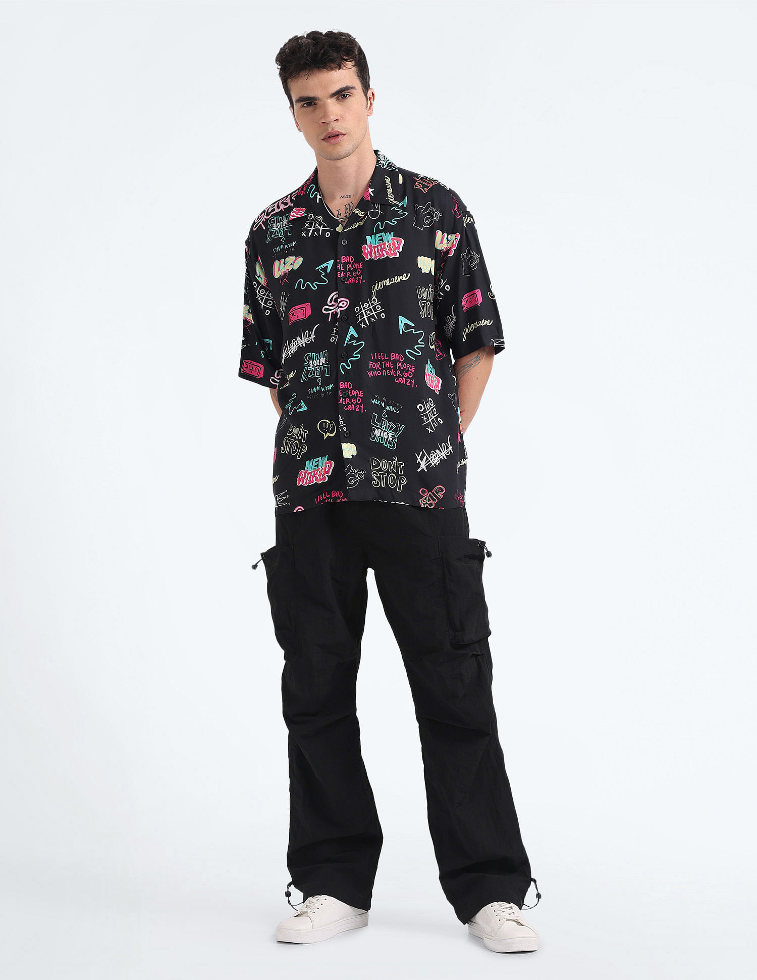Flying Machine Mid Rise Loose Fit Cargo Pants