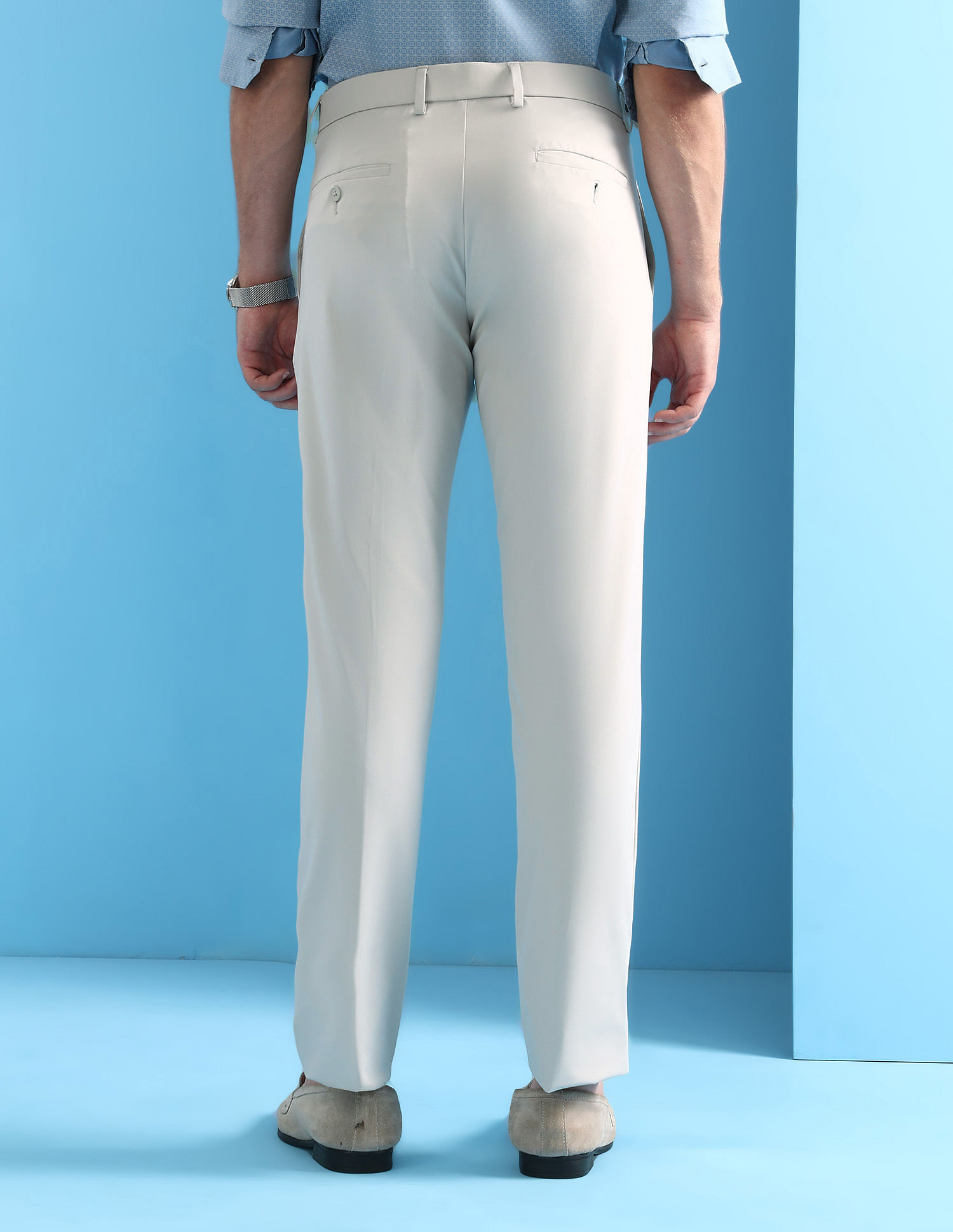 Arrow Newyork Solid Regular Fit Knitted Trousers
