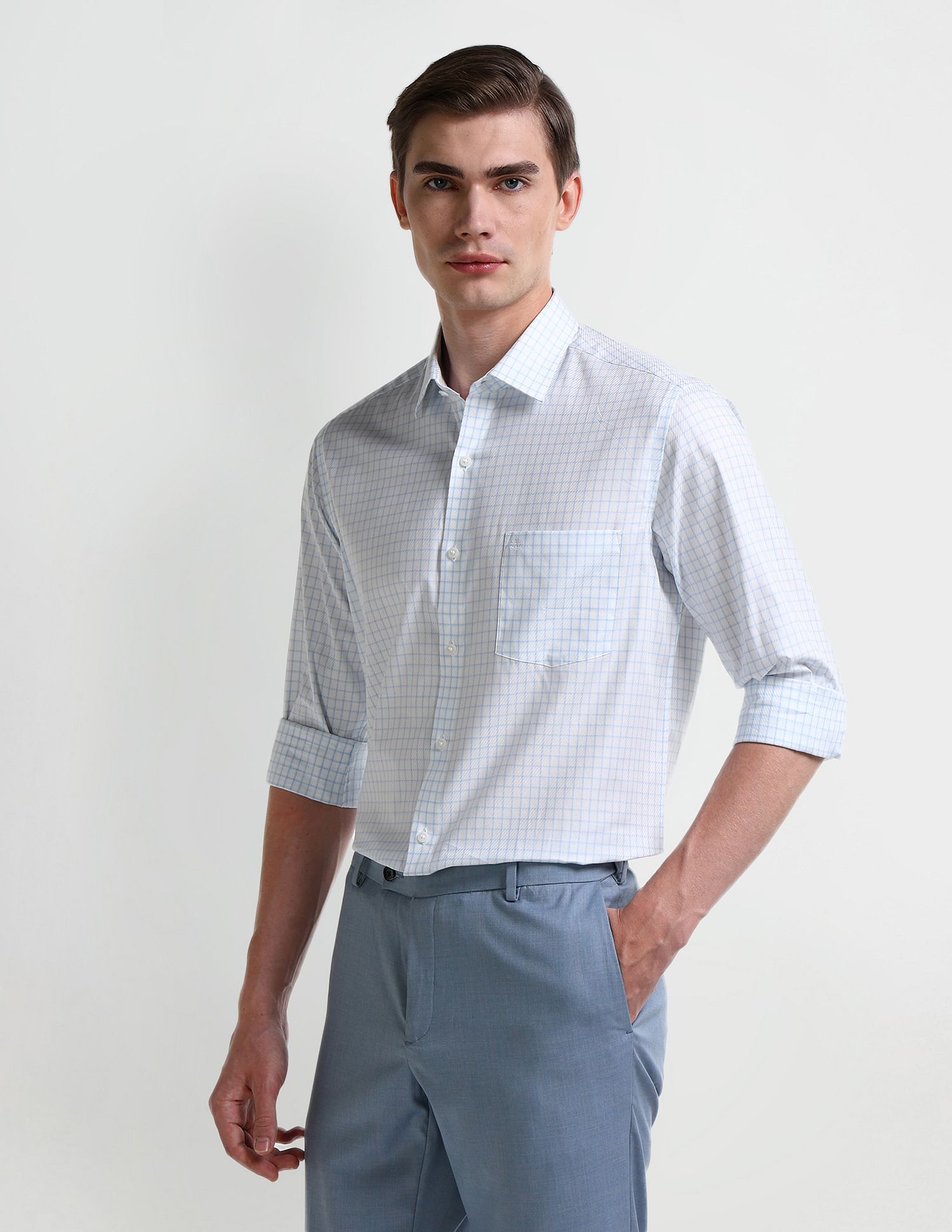 Arrow Manhattan Slim Fit Cotton Shirt