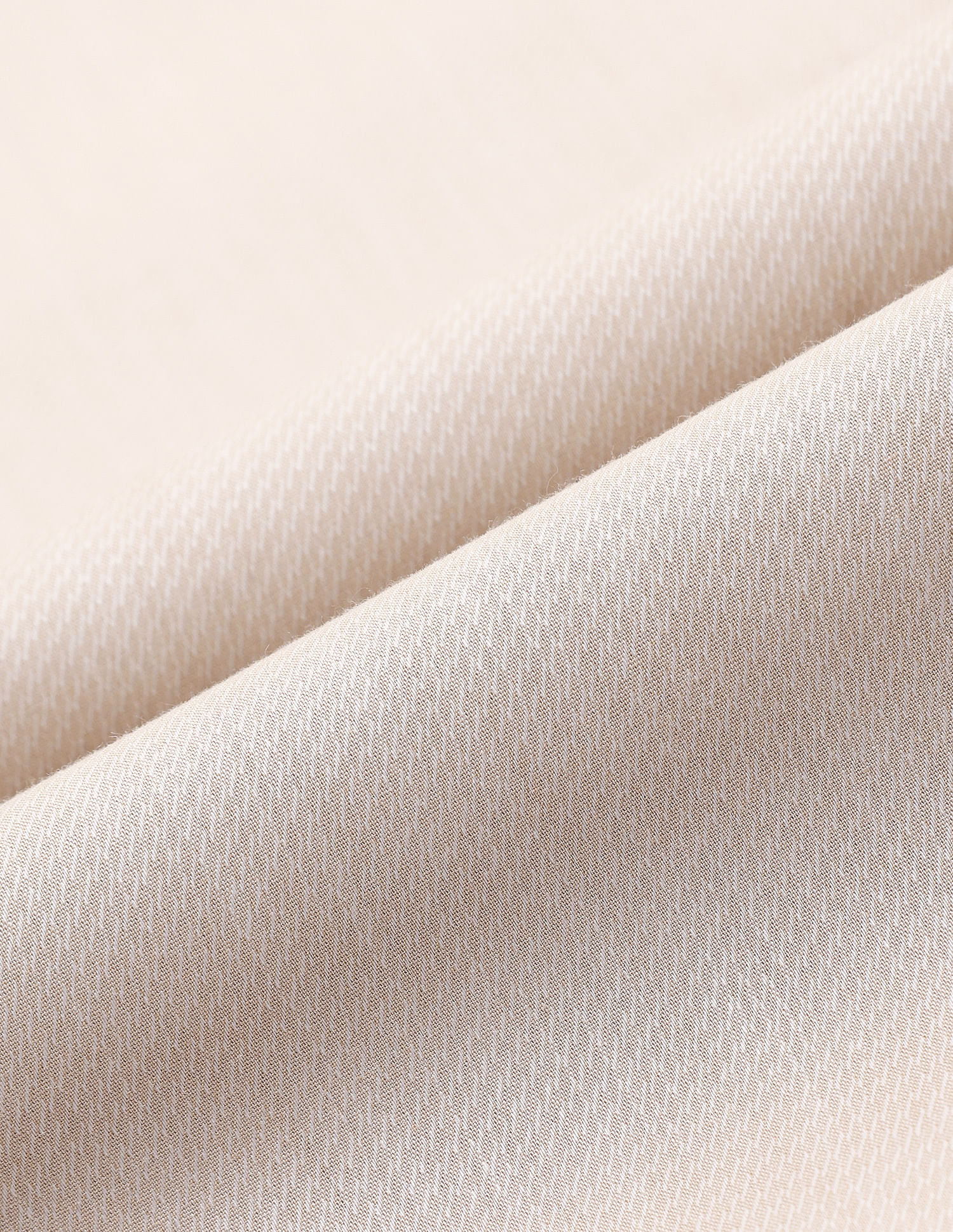 Arrow Textured Manhattan Slim Fit Shirt