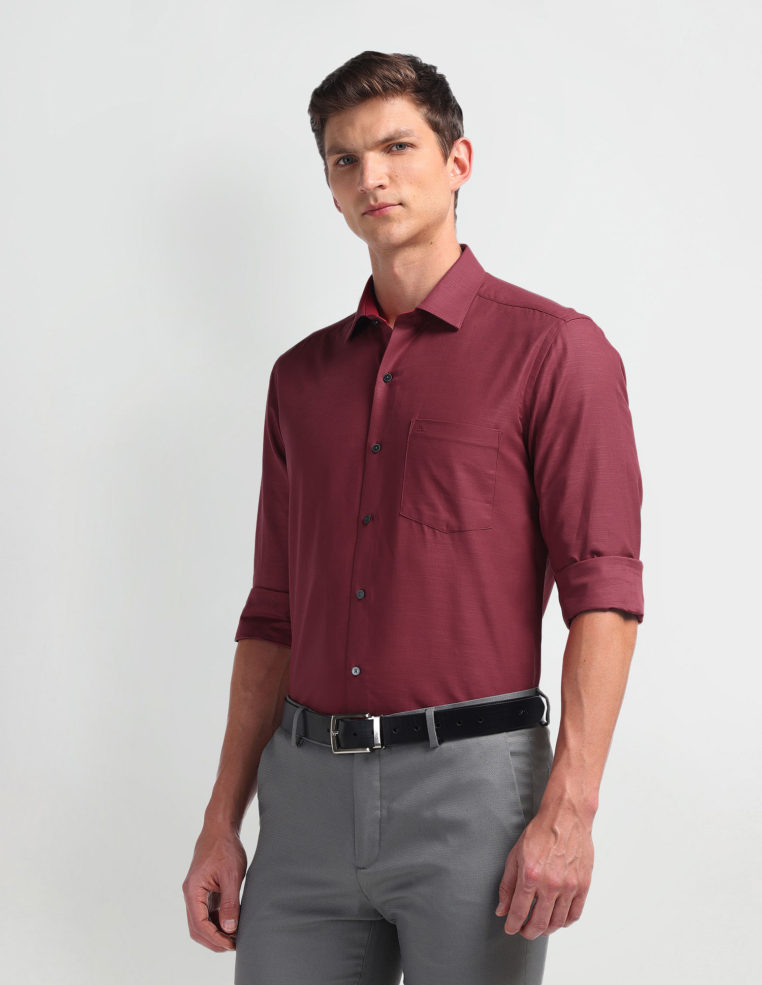 Arrow Solid Slim Fit Shirt