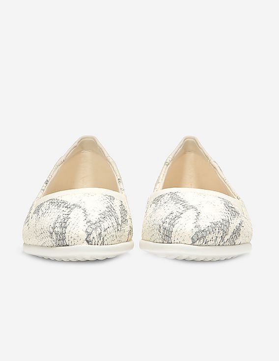 Cole Haan Women Ivory Roccia Print Grand Ambition Skimmer
