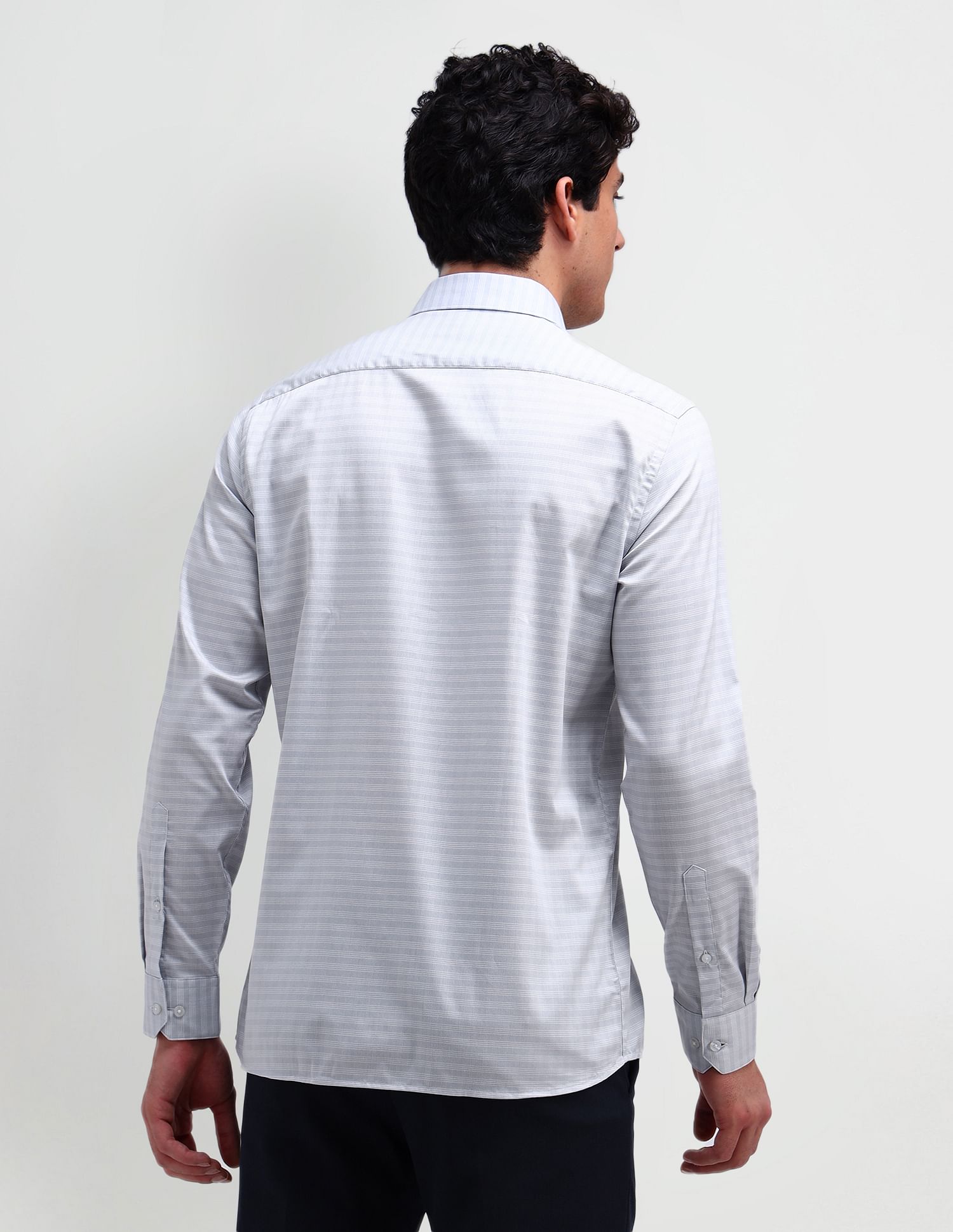 Arrow Manhattan Slim Horizontal Striped Shirt