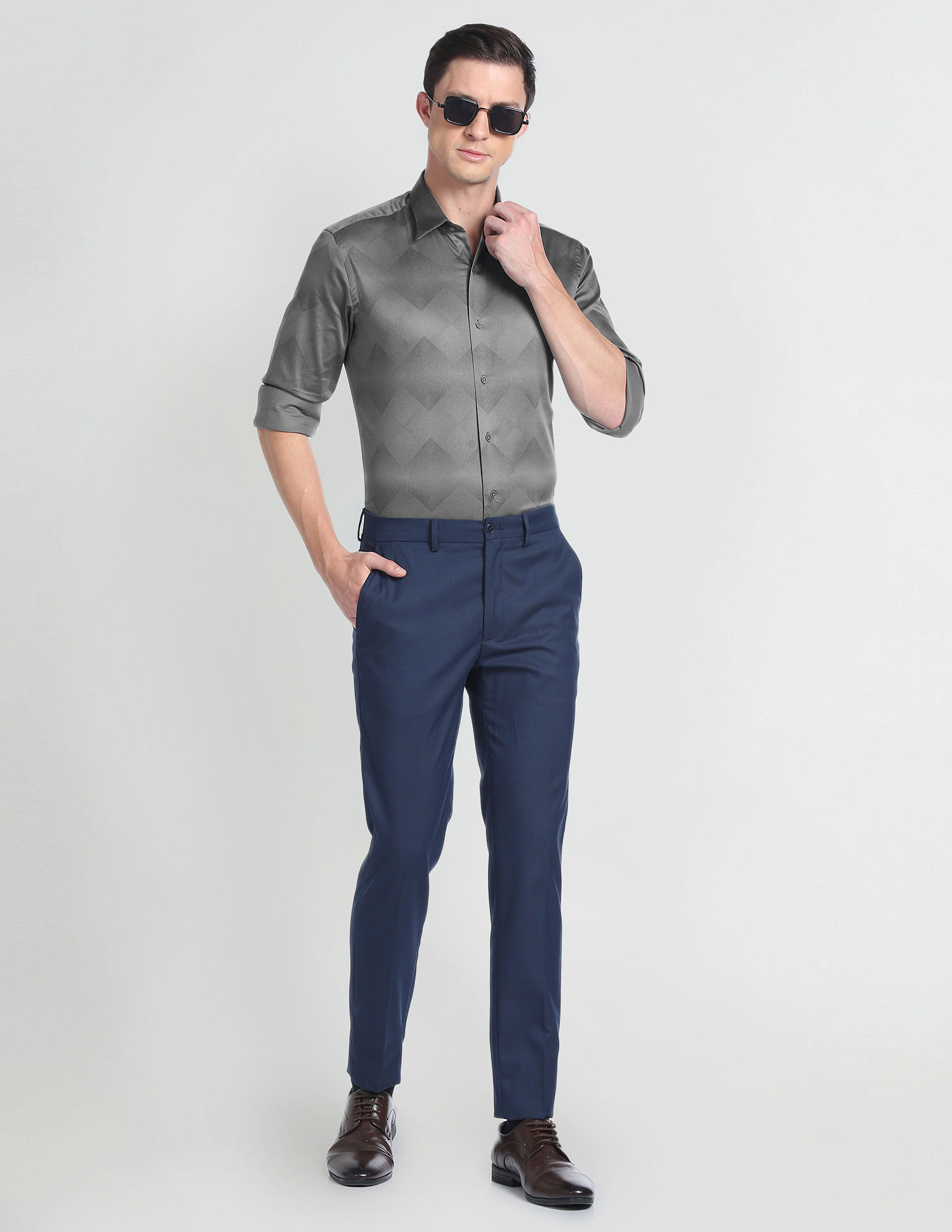 Arrow Newyork Cutaway Collar Geometric Pattern Shirt