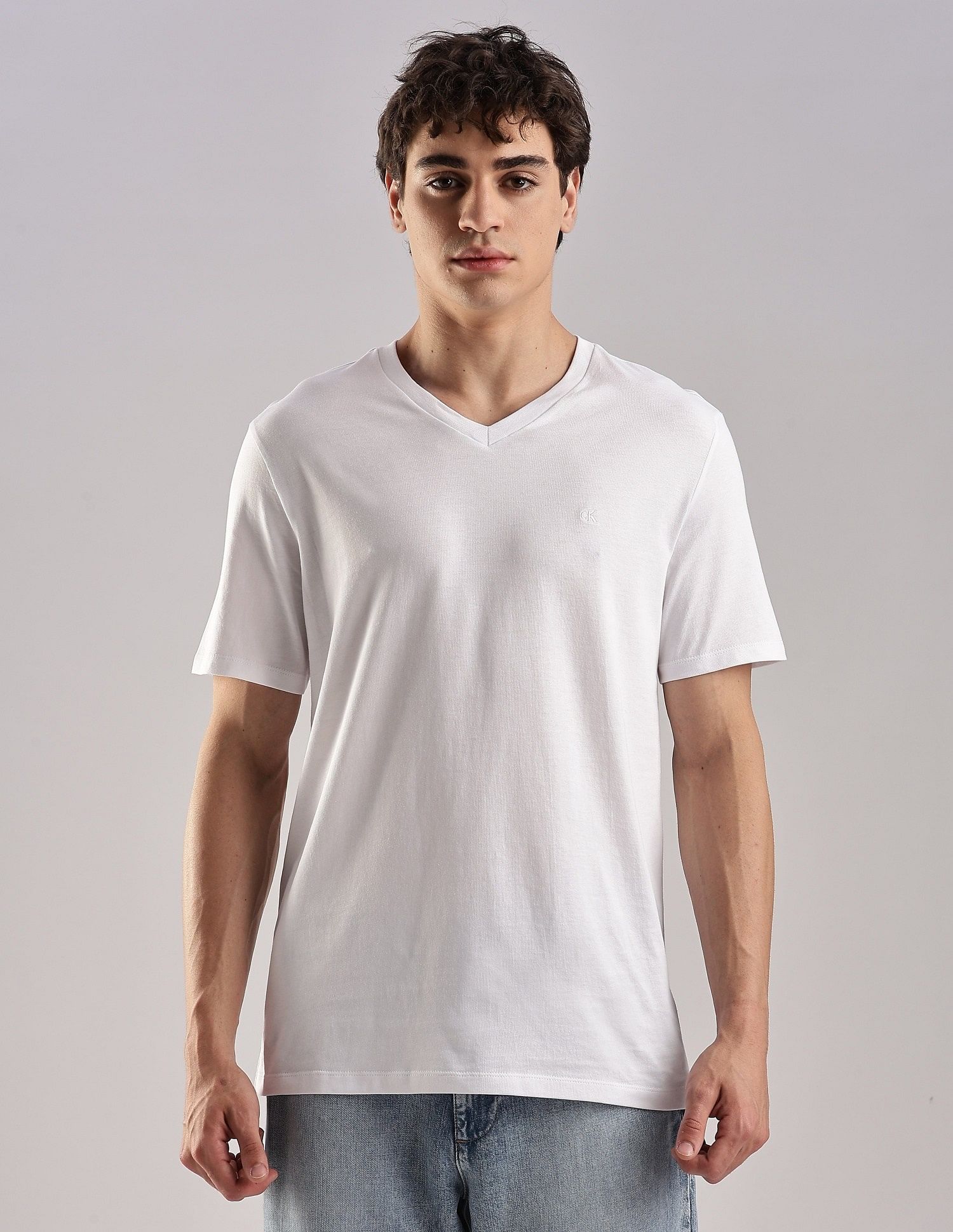 Calvin Klein Jeans Regular-Fit Solid Cotton T-Shirt