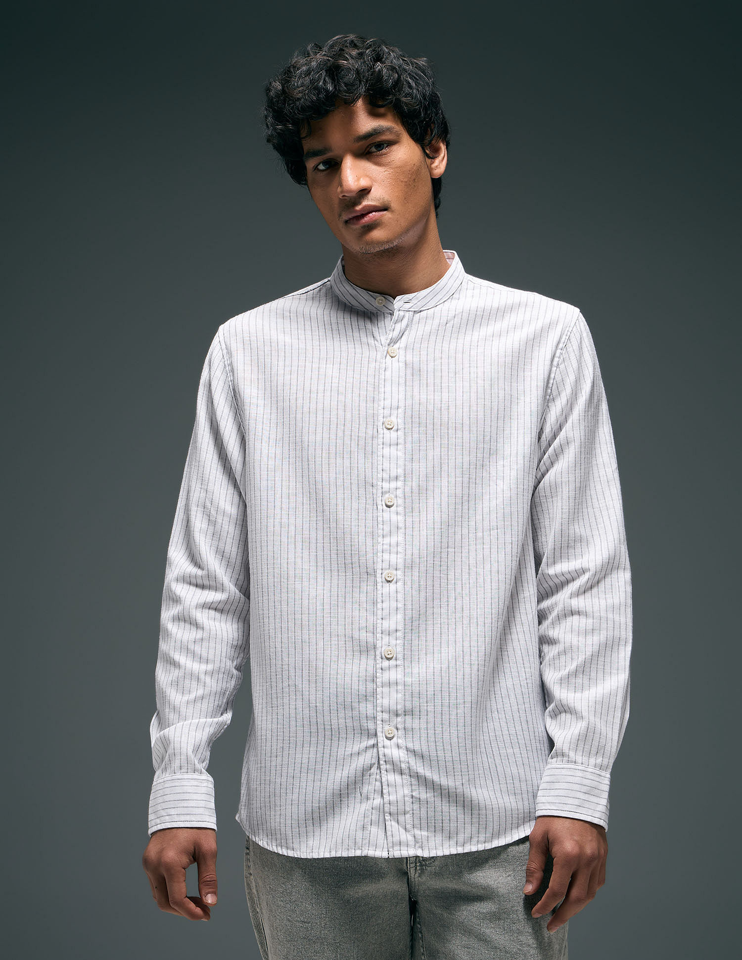 Flying Machine Vertical Striped Regular Fit Shirt