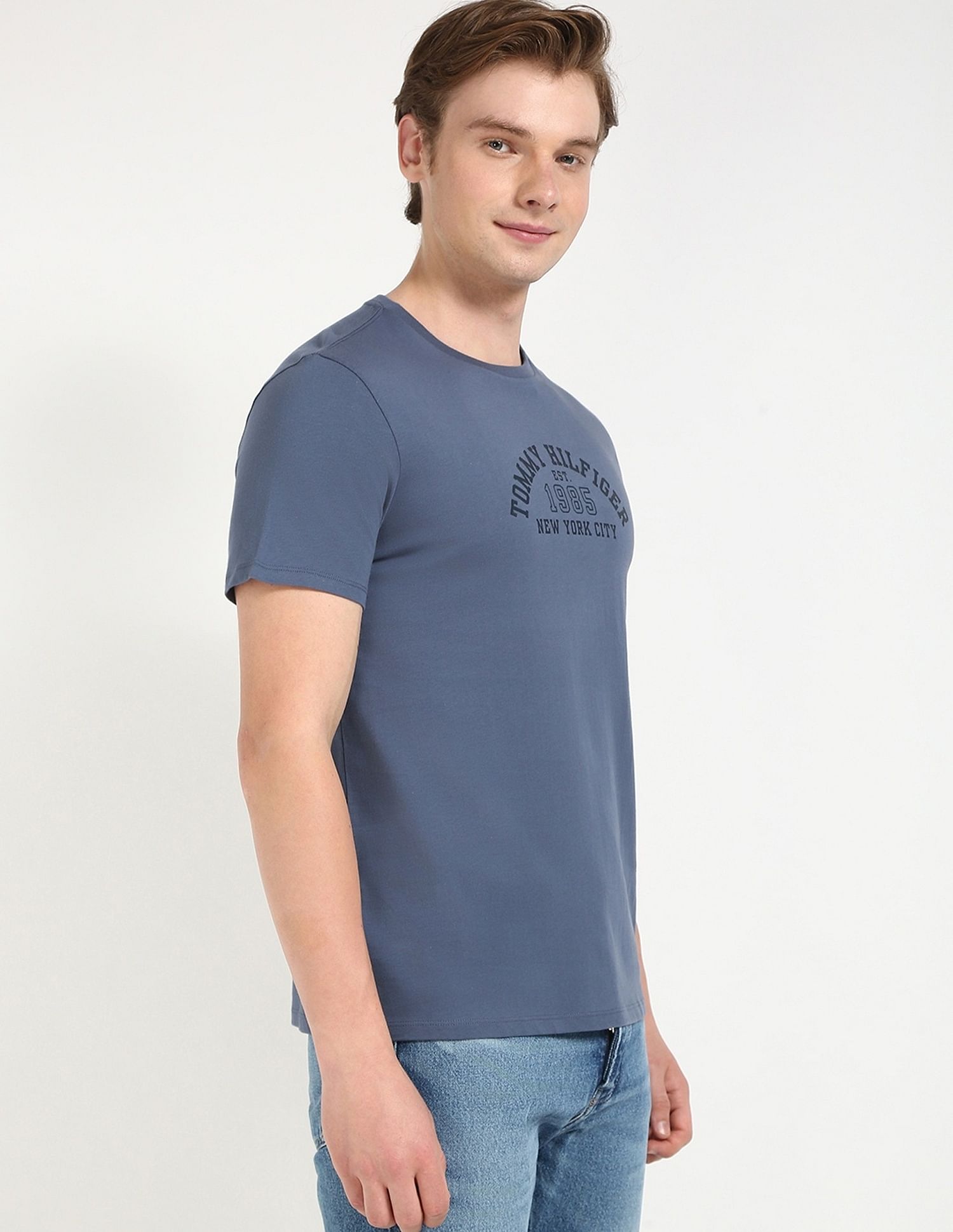 Tommy Hilfiger Logo Regular-Fit Cotton T-Shirt