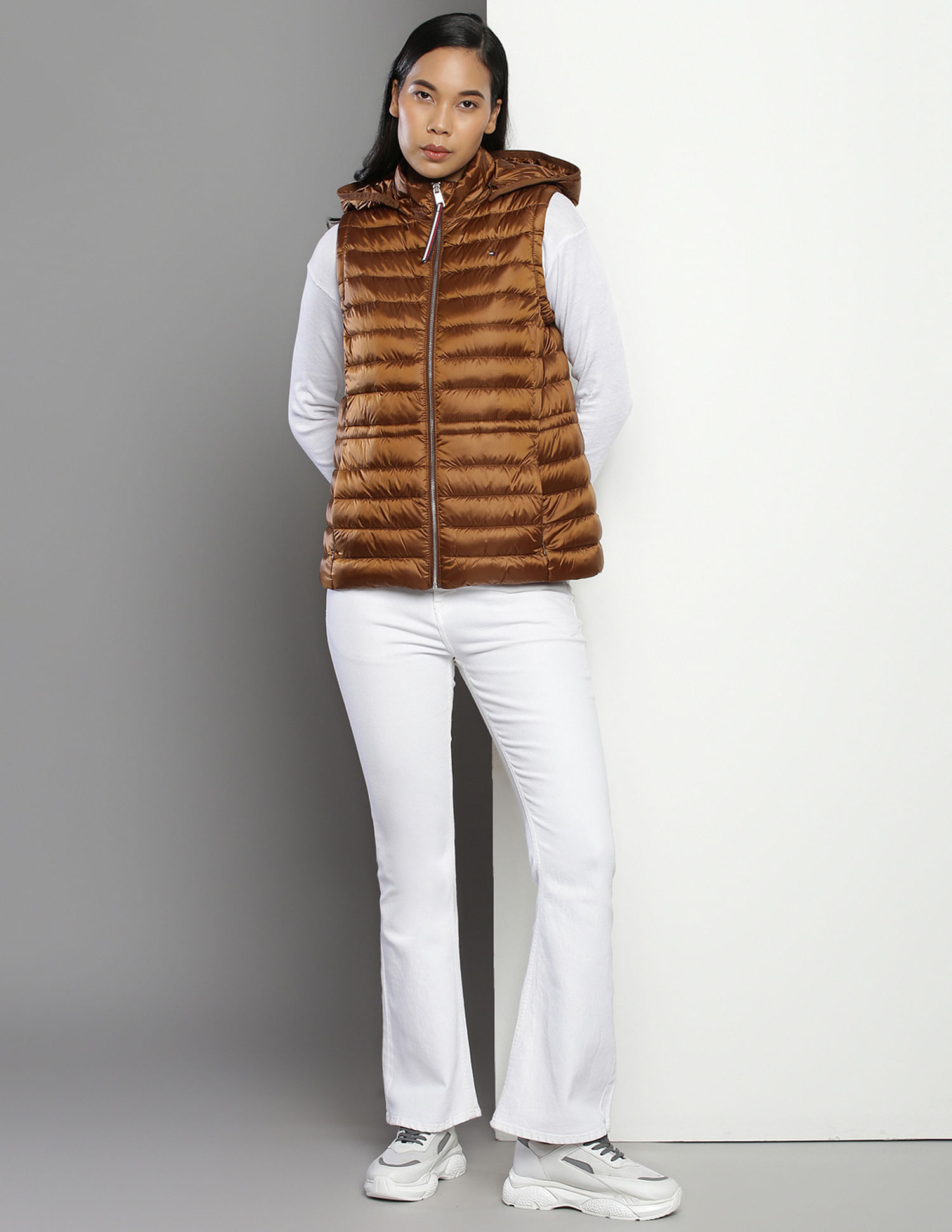 Tommy Hilfiger Hooded Nylon Sleeveless Jacket