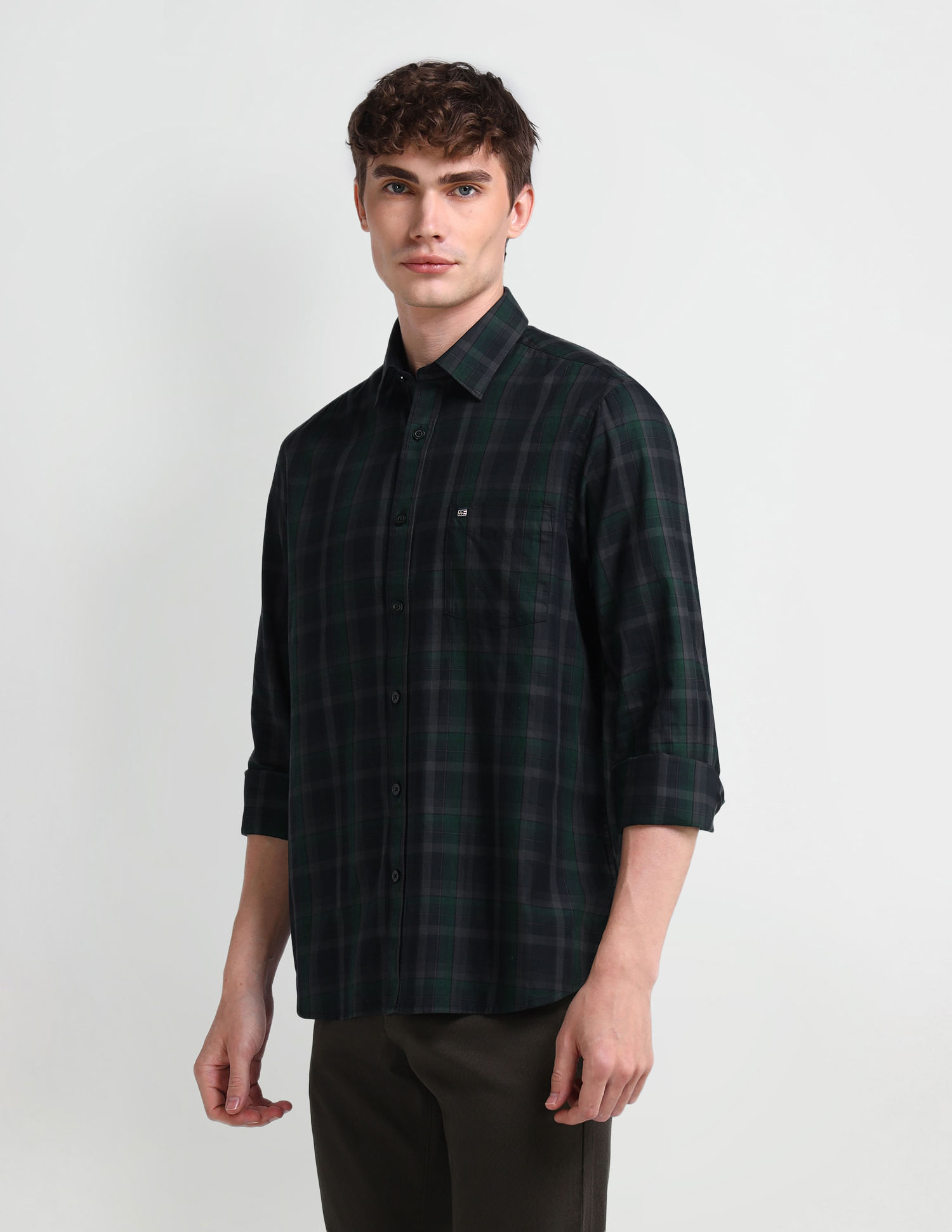 Arrow Sport Tailored Fit Twill Shirt