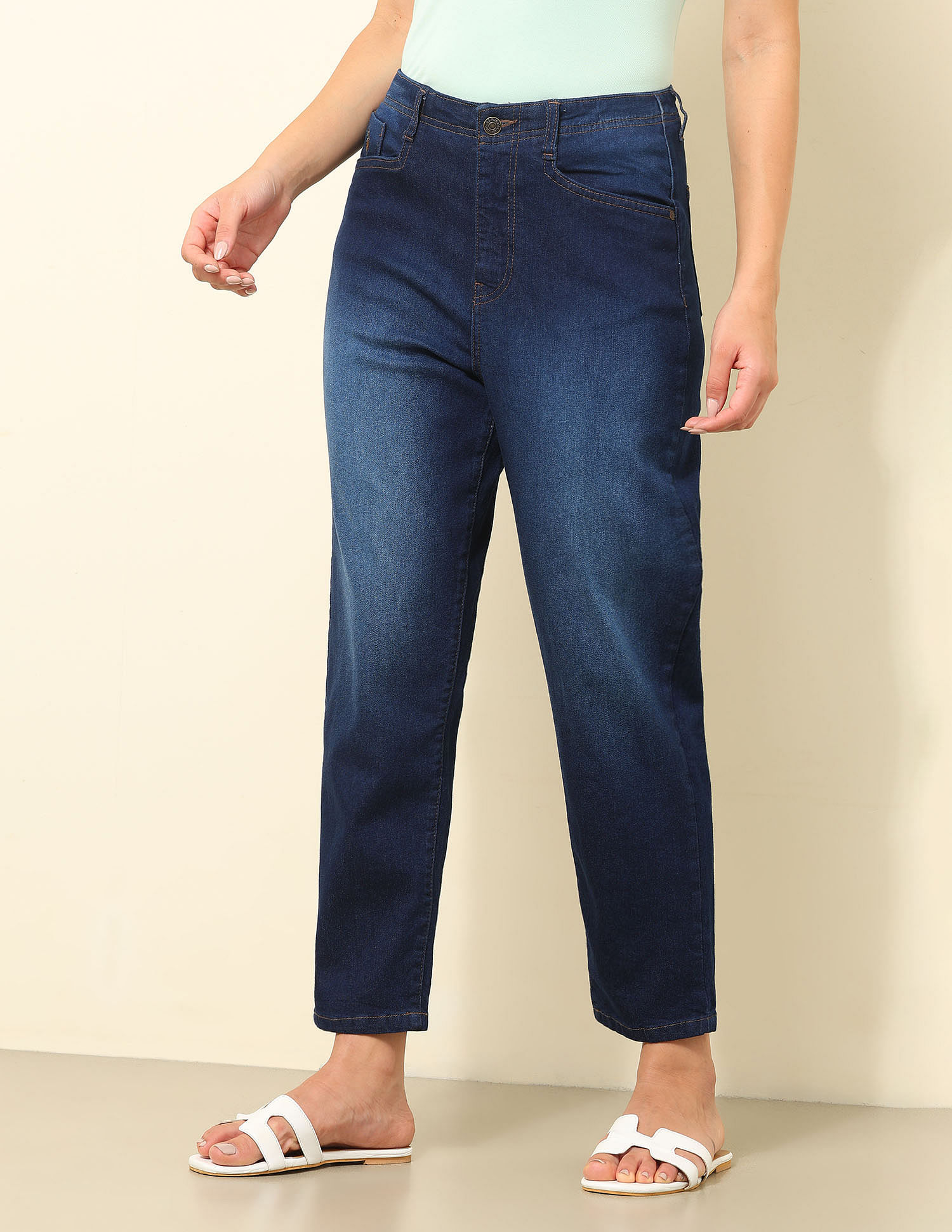 U.S. Polo Assn. Women High Rise Carrot Fit Jeans