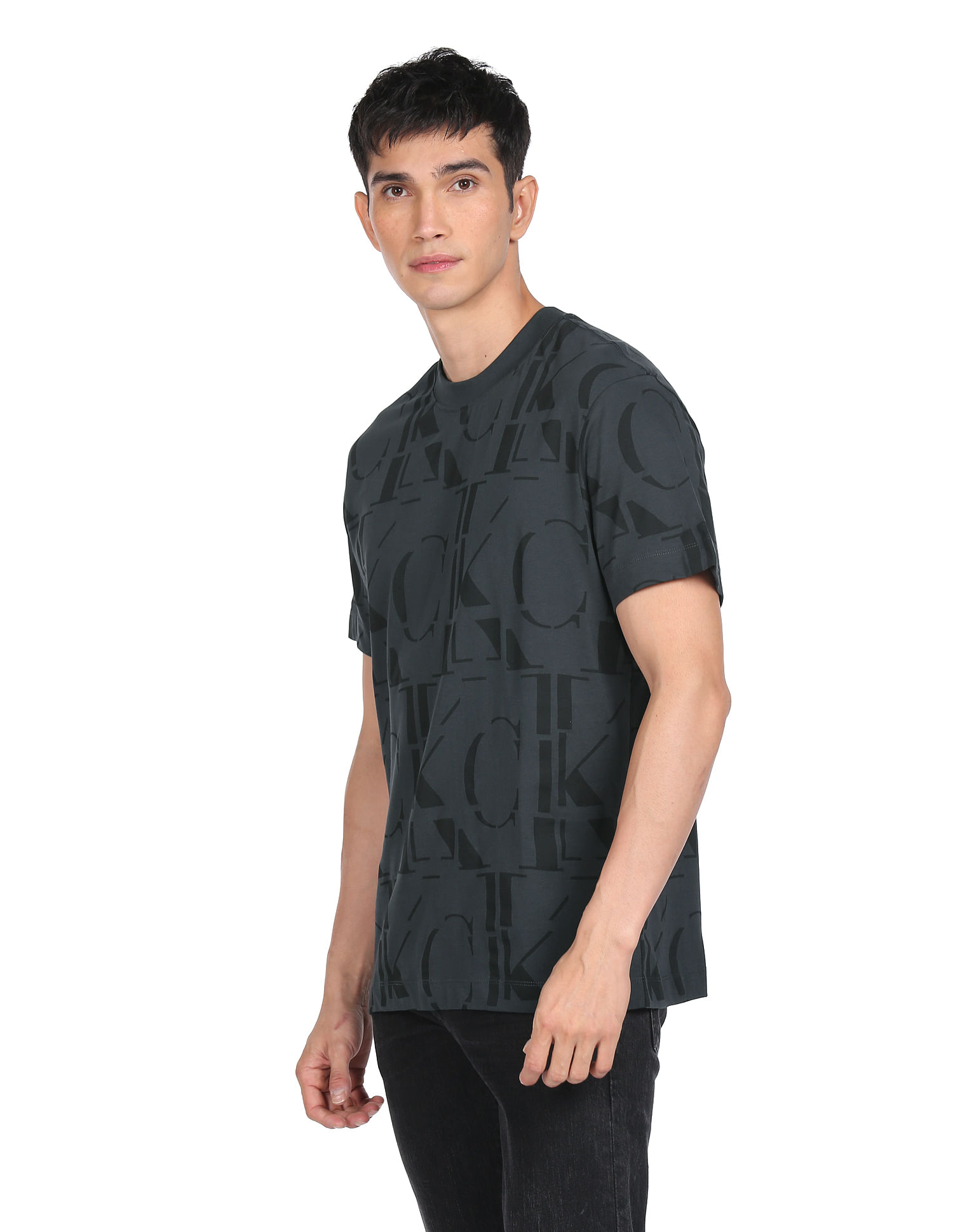 Buy Calvin Klein Jeans Men Charcoal Pure Cotton All Over Print T-Shirt -  NNNOW.com