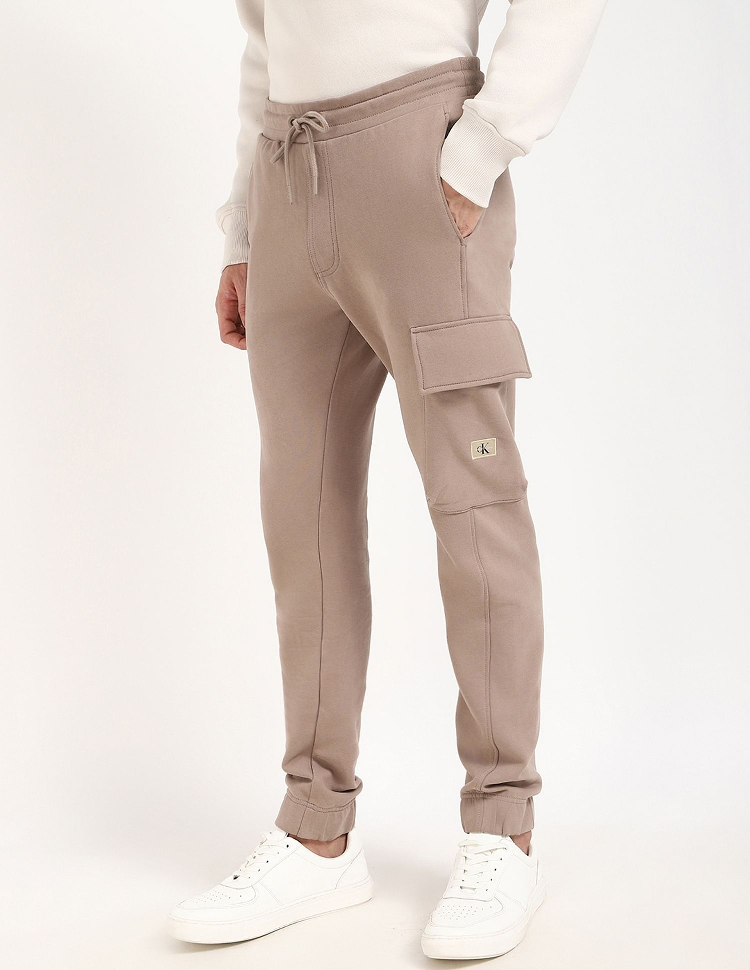 Calvin Klein Jeans Slim-Fit Solid Mid Rise Trouser