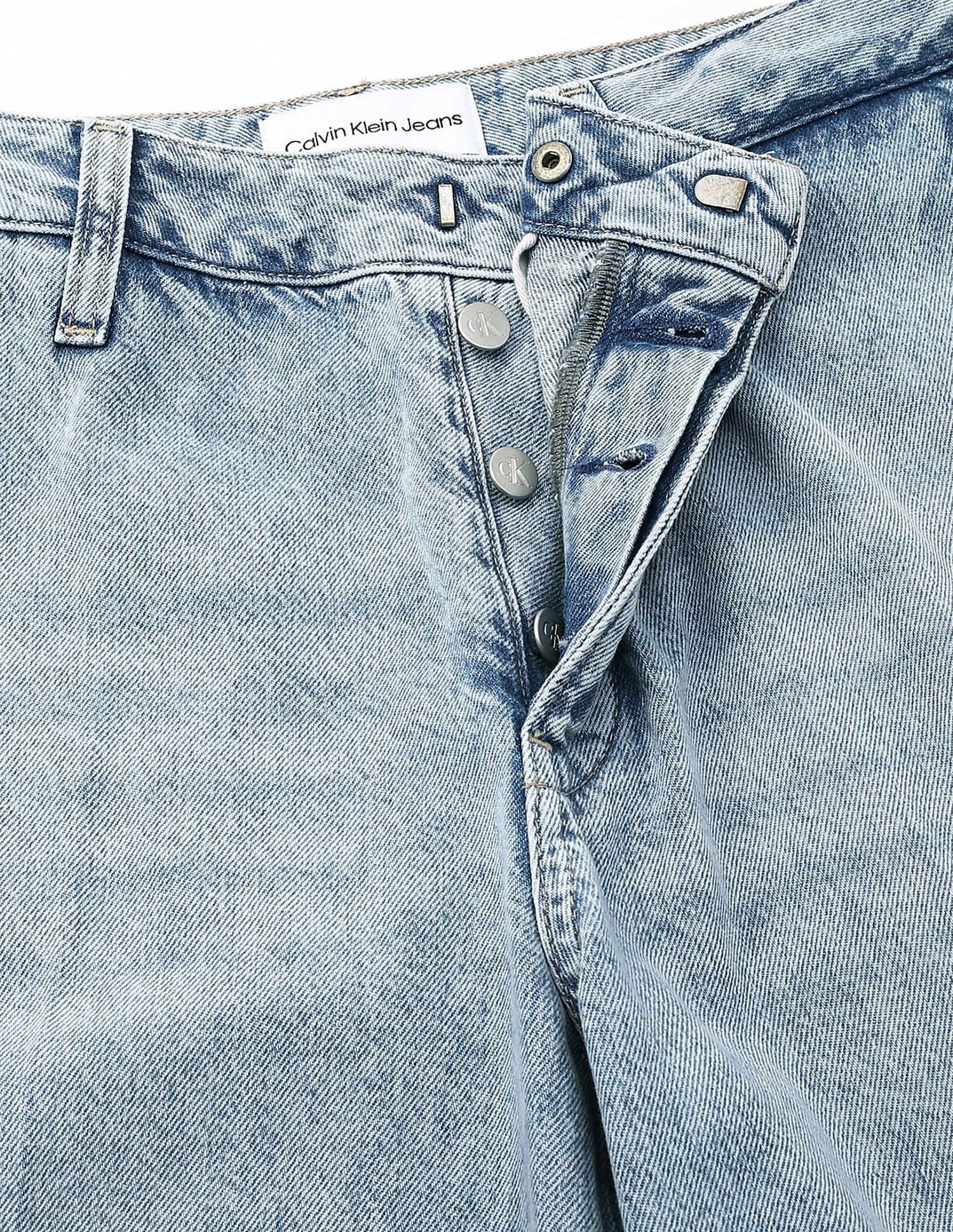 Calvin Klein Jeans Mid Rise 90s Straight Fit Jeans