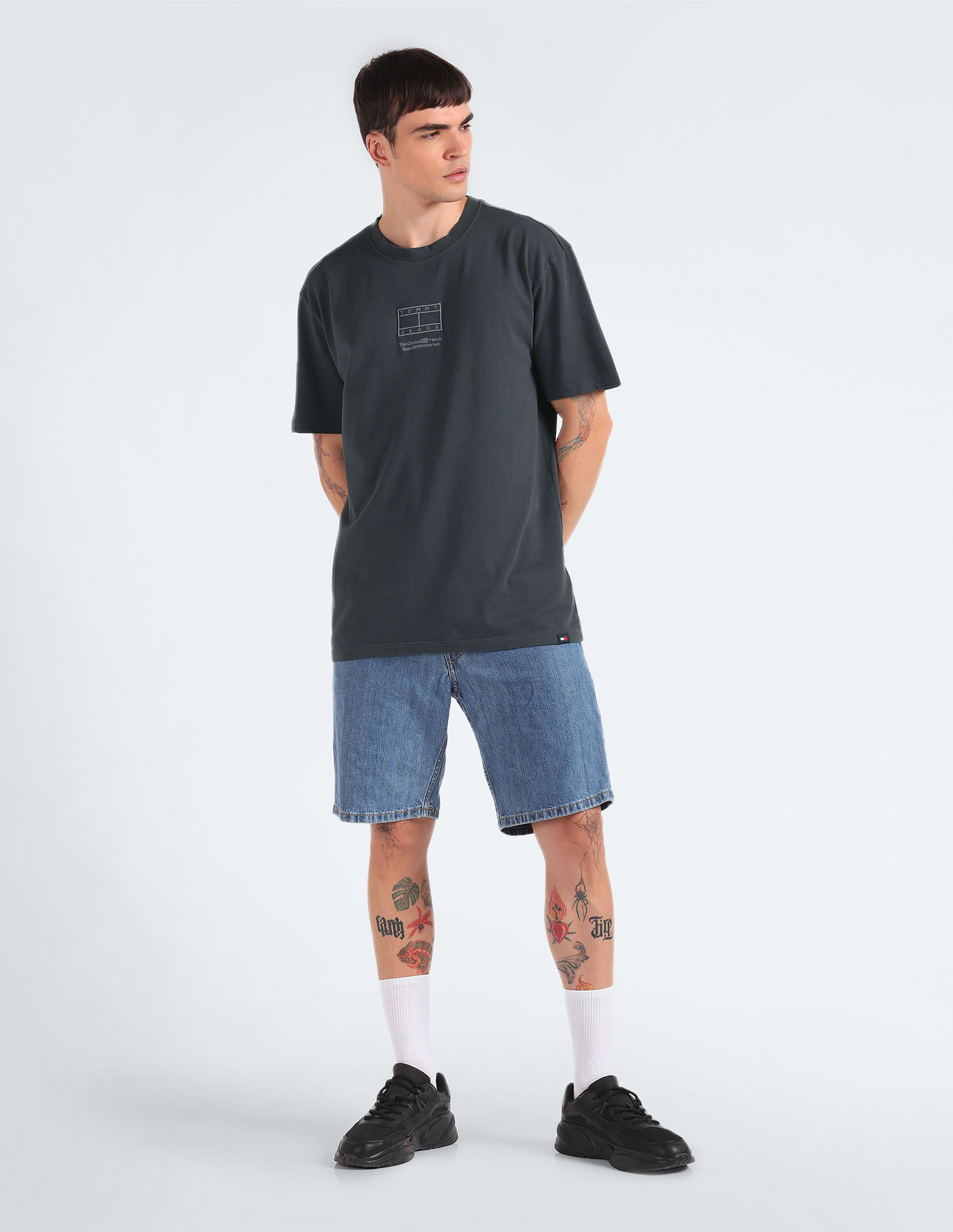 Tommy Hilfiger Regular Fit Tonal Flag T-Shirt