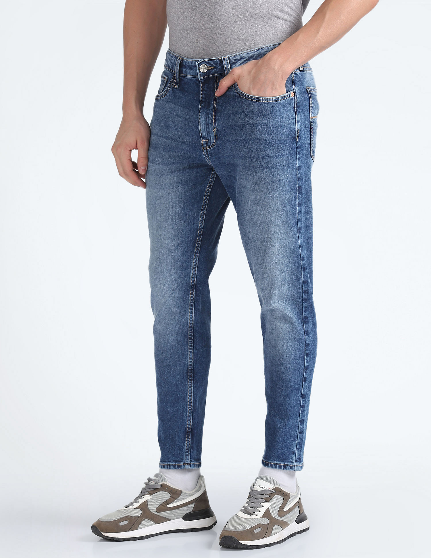 Flying Machine Mankle Relax Tapered Fit Stone Wash Jeans