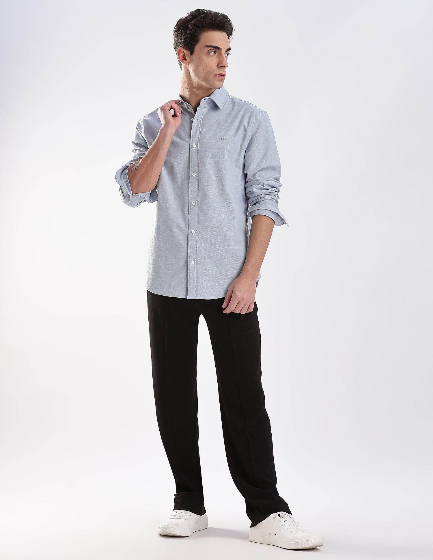 Calvin Klein Jeans Solid Regular Fit Oxford Woven Shirt