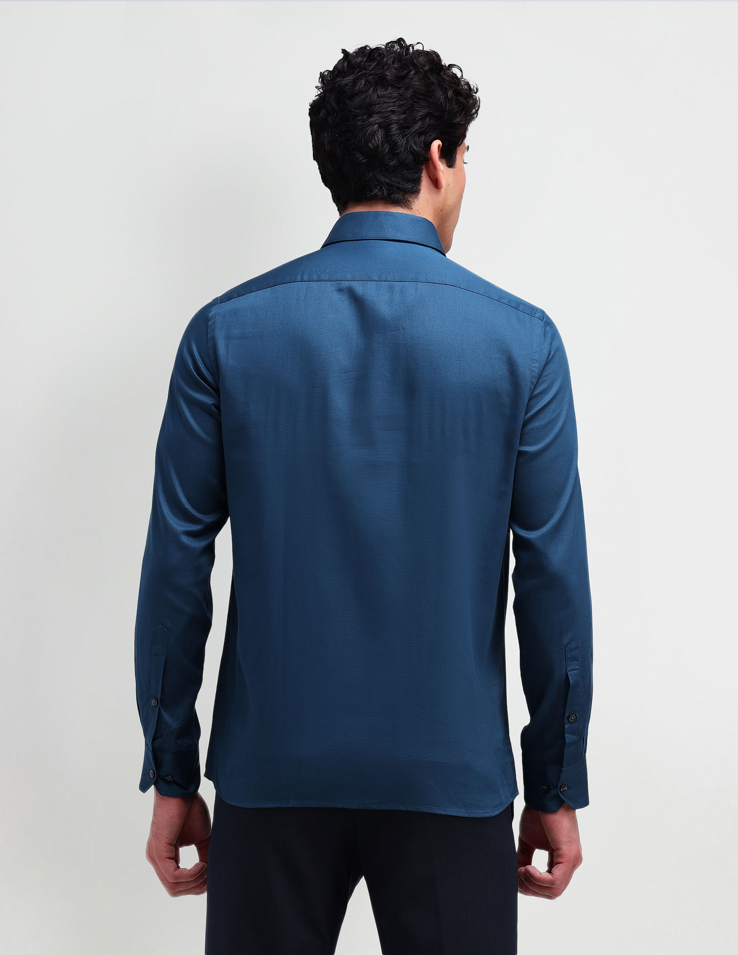 Arrow Manhattan Slim Dobby Shirt