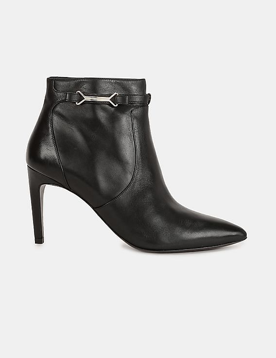 Buy Cole Haan Women Black Loveth Shooties NNNOW