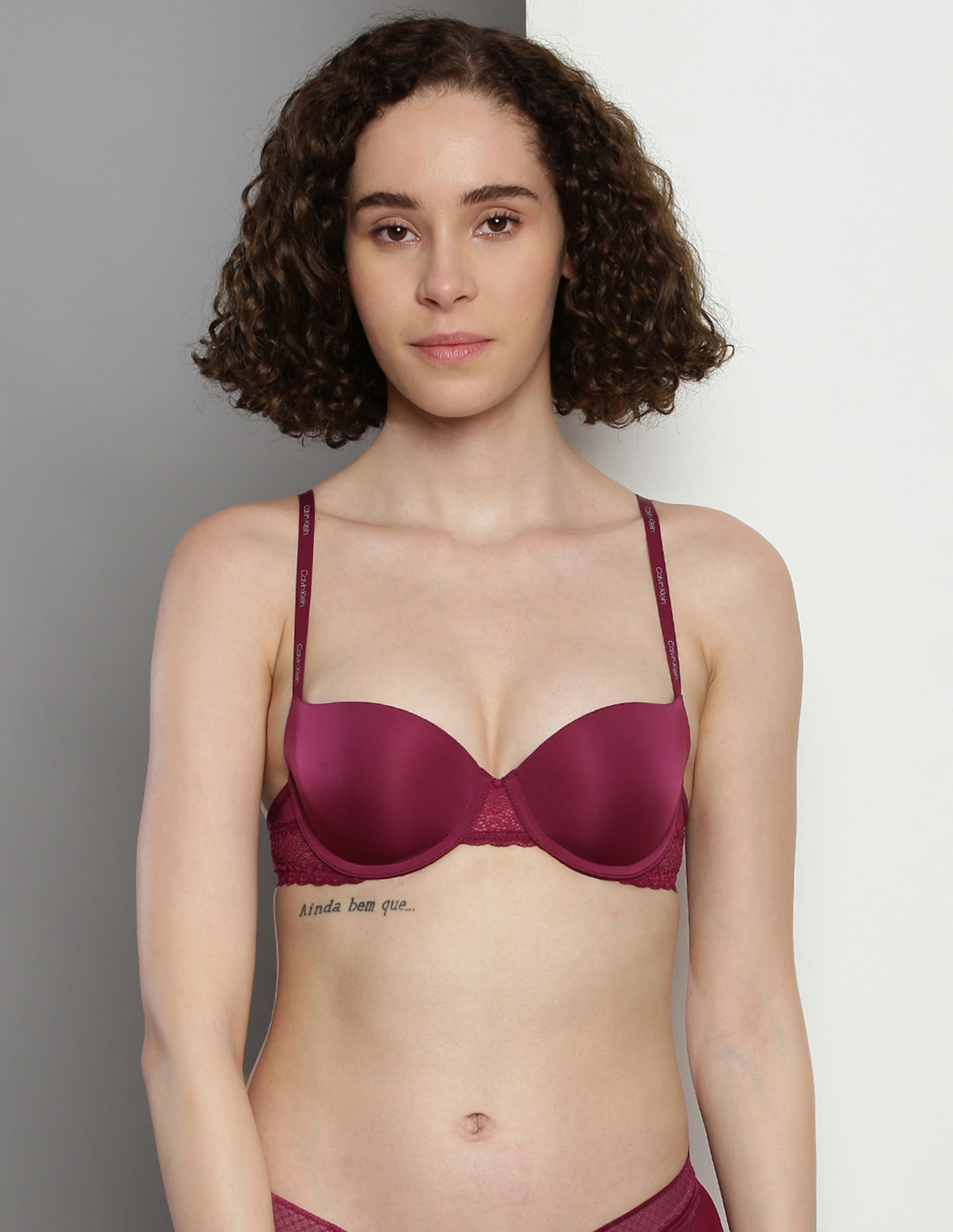 Calvin Klein Underwear Solid Plunge Neck Bra