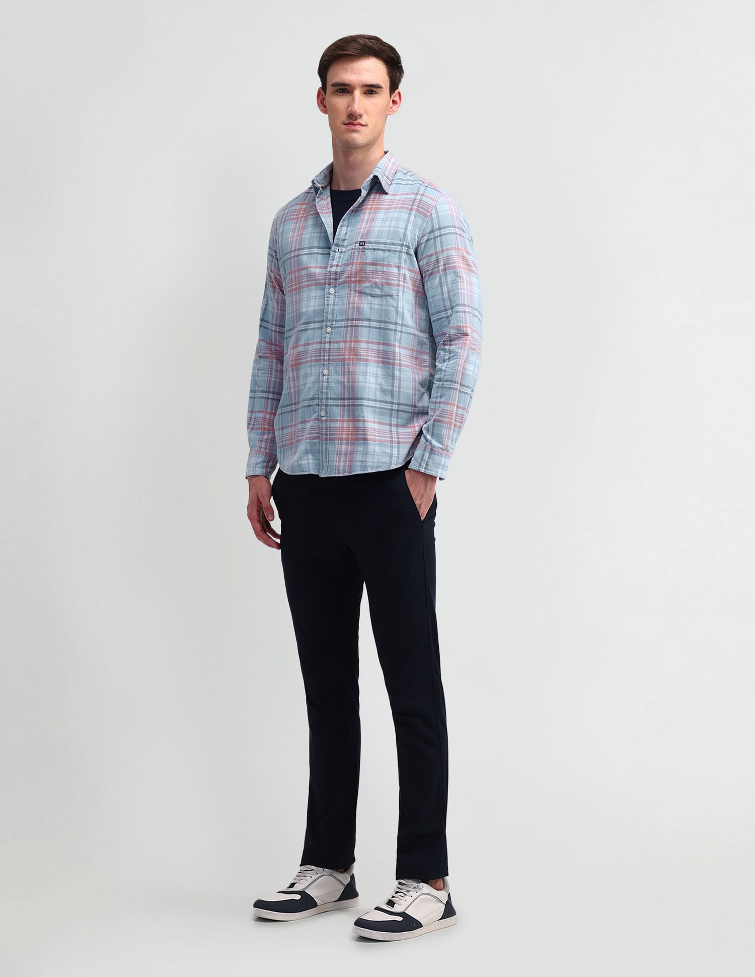 Arrow Sport Slim Fit Lightweight Corduroy Shirt