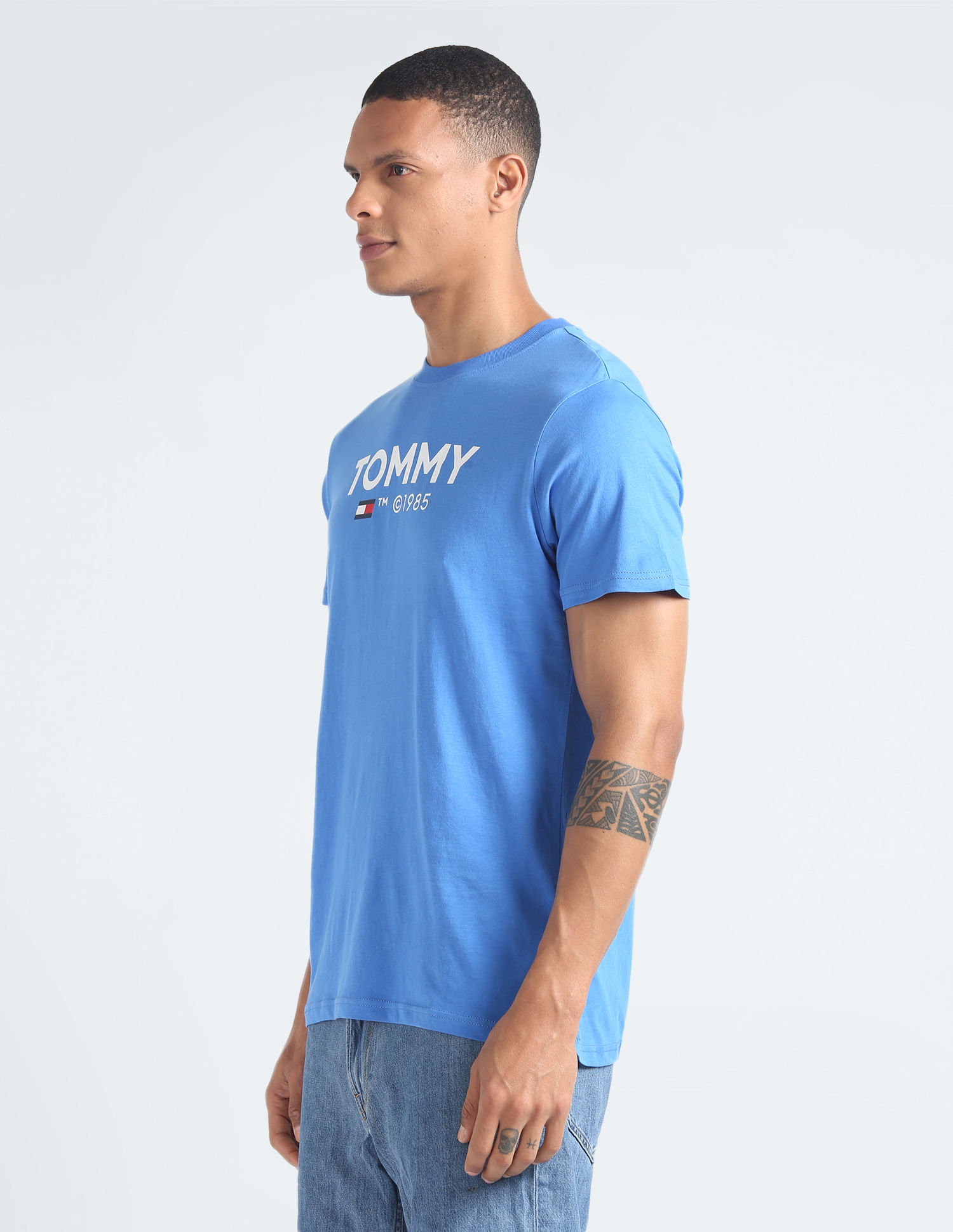 Tommy Hilfiger Essential Logo Slim Fit T-Shirt