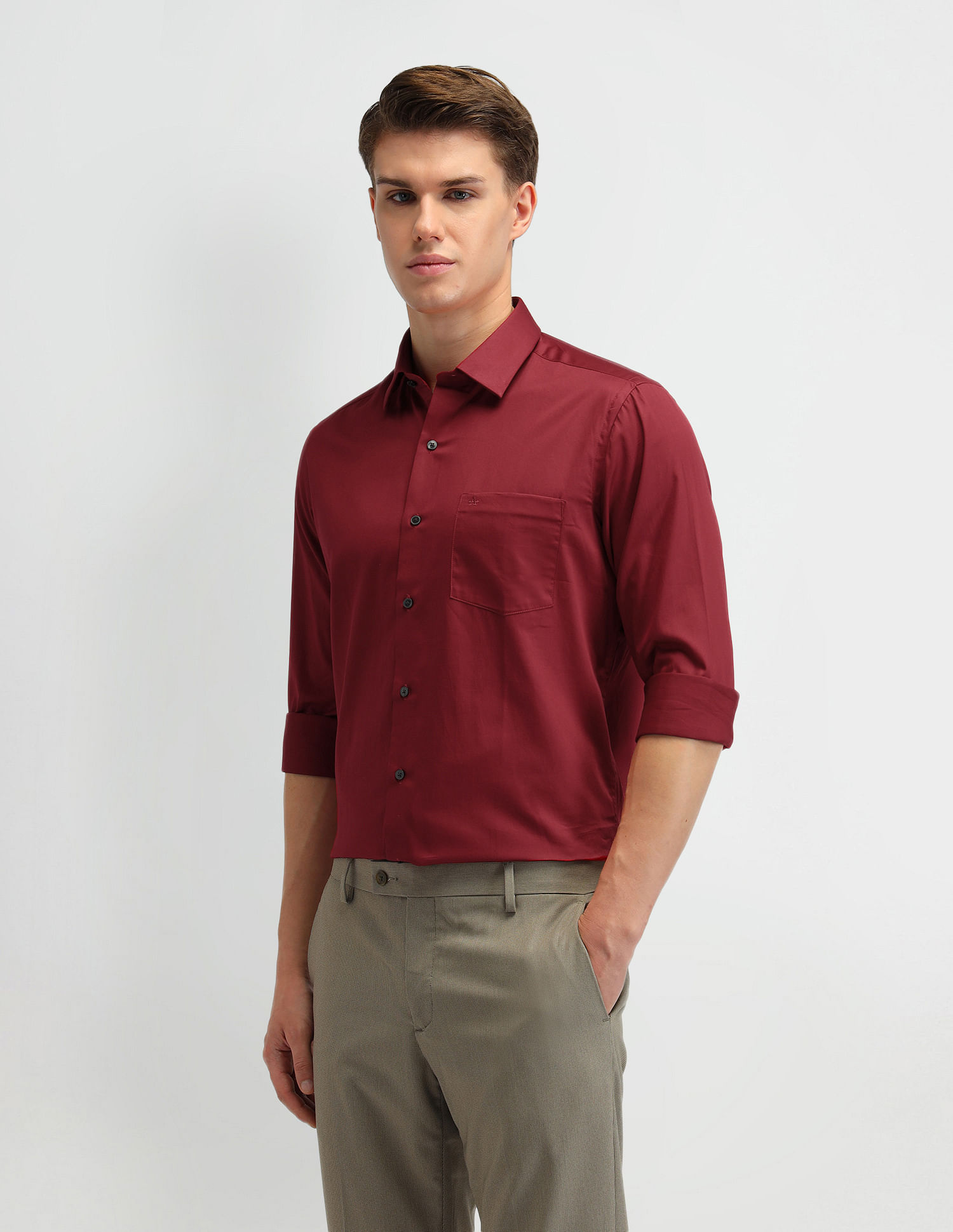 Arrow Solid Manhattan Slim Fit Shirt