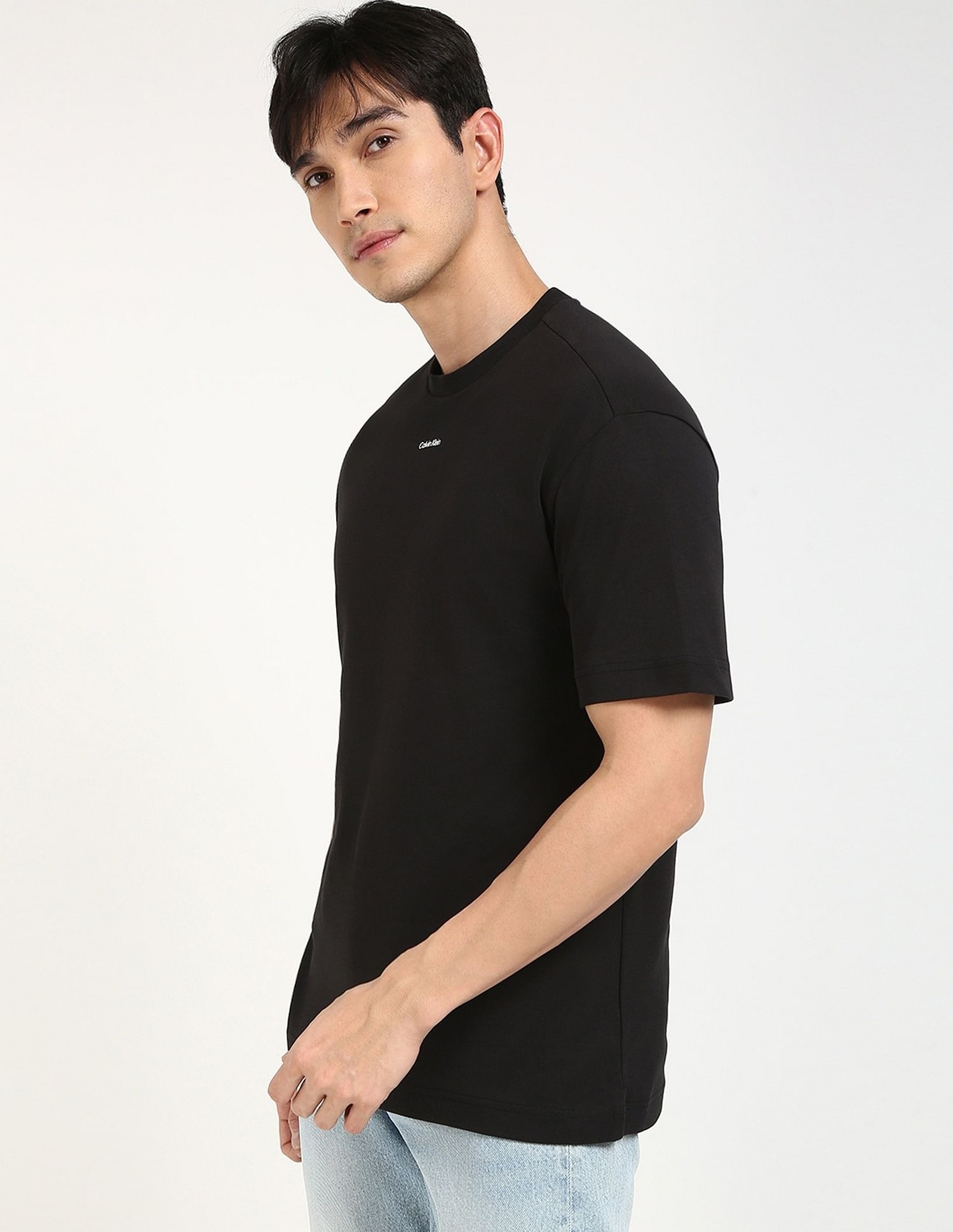 Calvin Klein Jeans Mens Regular Fit Solid T-Shirt