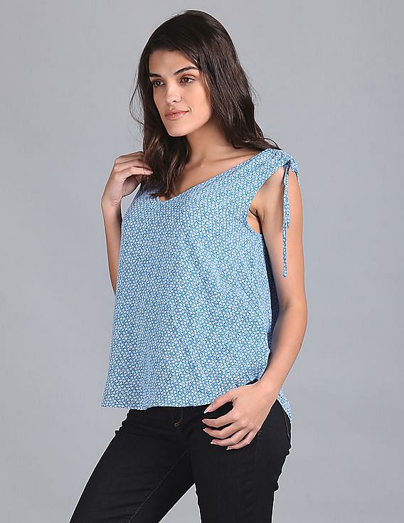 GAP Women Blue V-Neck Tie-Up Shoulder Top