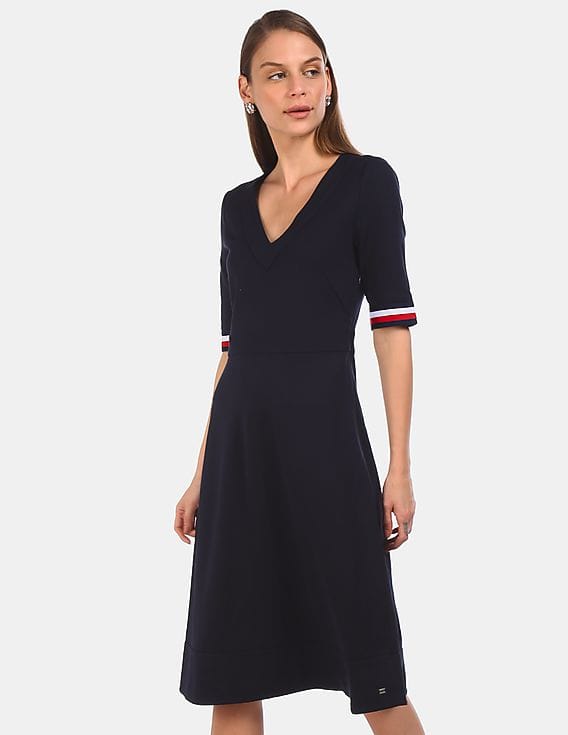 tommy hilfiger women's short sleeve v-neck dress Tommy Hilfiger Women's Short Sleeve Surplice Neck Cross Waist Knee Length A-Line Dress, Deep Scarlet, 2 at Amazon Women's Clothing store
