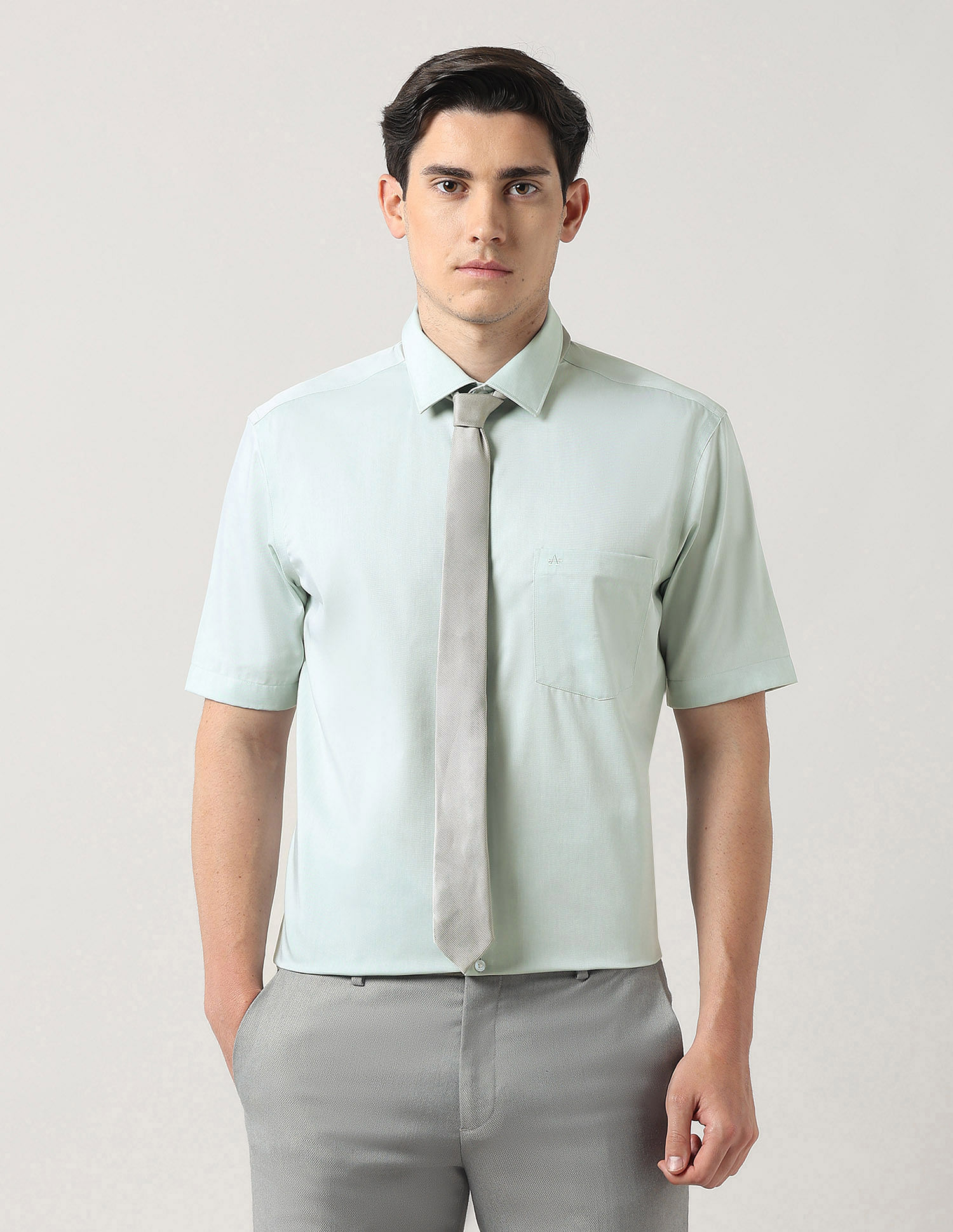 Arrow Solid Liberty Classic Fit Autopress Shirt