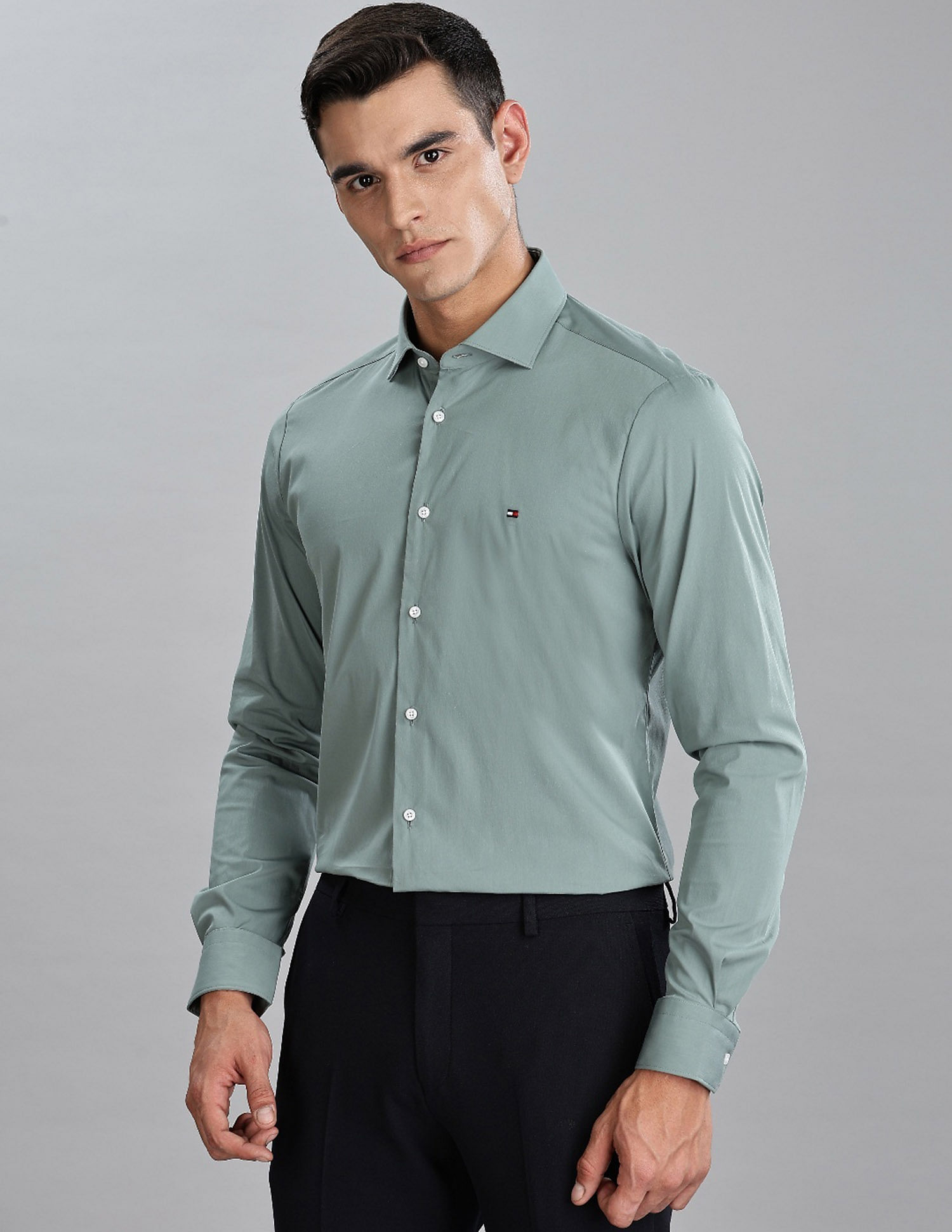 Tommy Hilfiger Solid Slim Fit Plain Woven Shirt