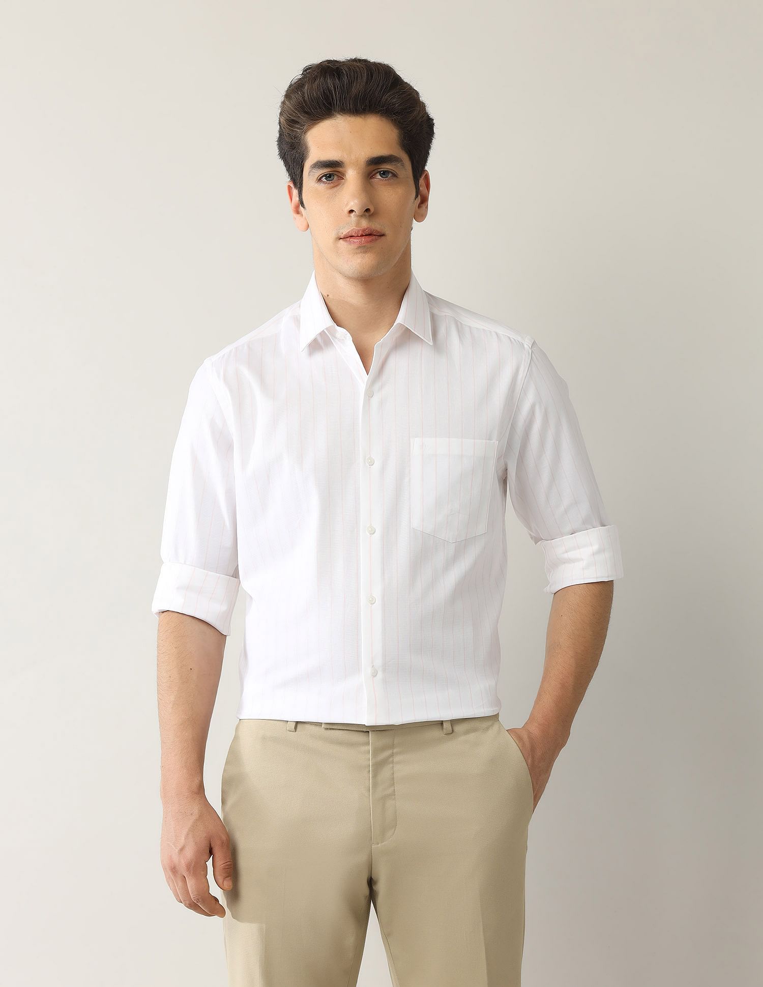 Arrow Vertical Striped Manhattan Slim Fit Shirt
