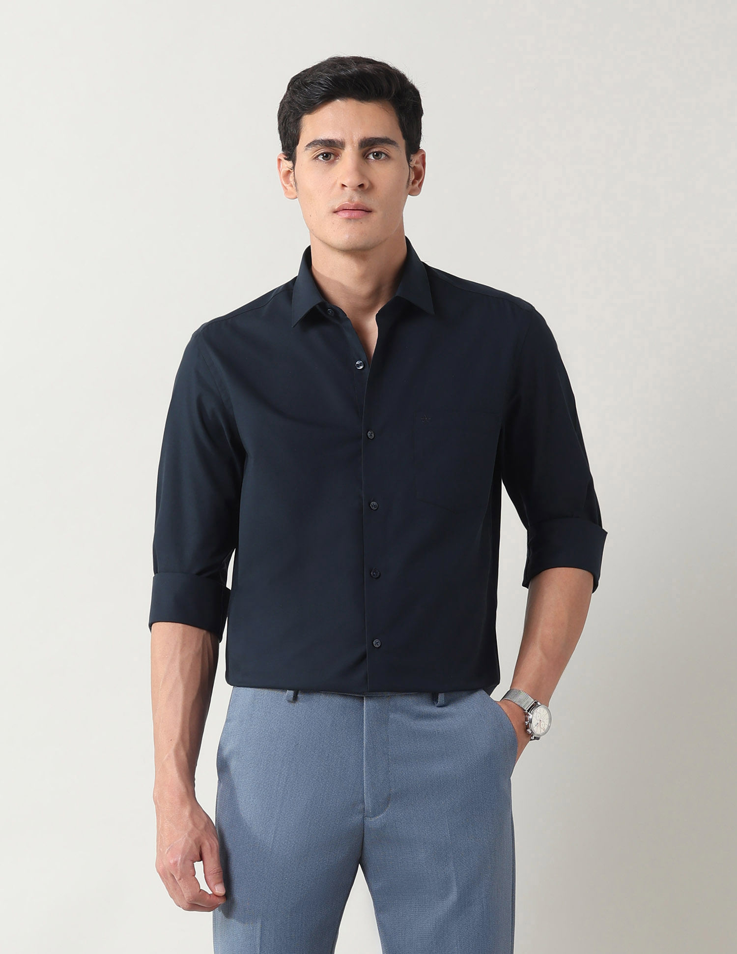 Arrow Pure Cotton Manhattan Slim Fit Shirt