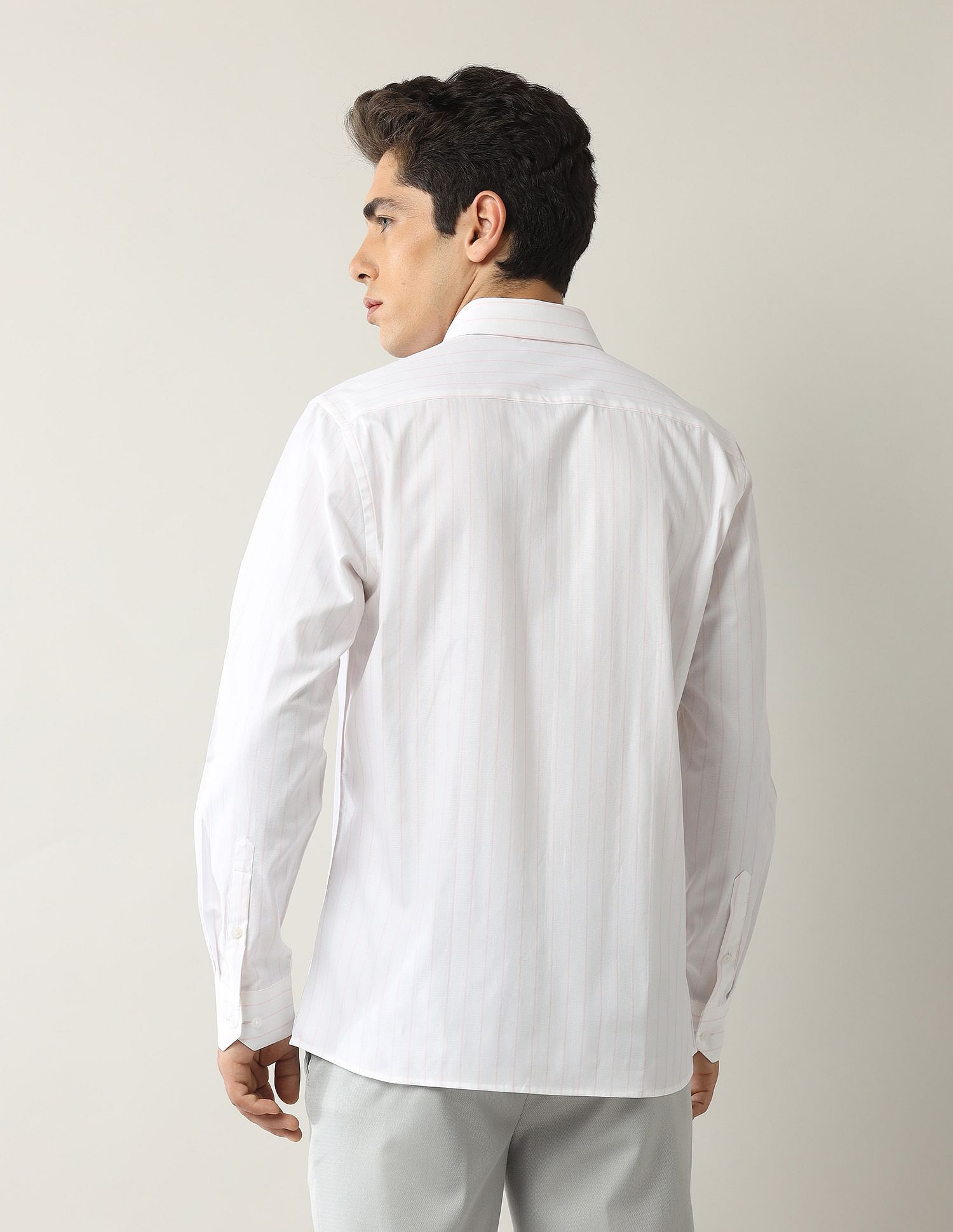 Arrow Liberty Classic Fit Vertical Striped Shirt