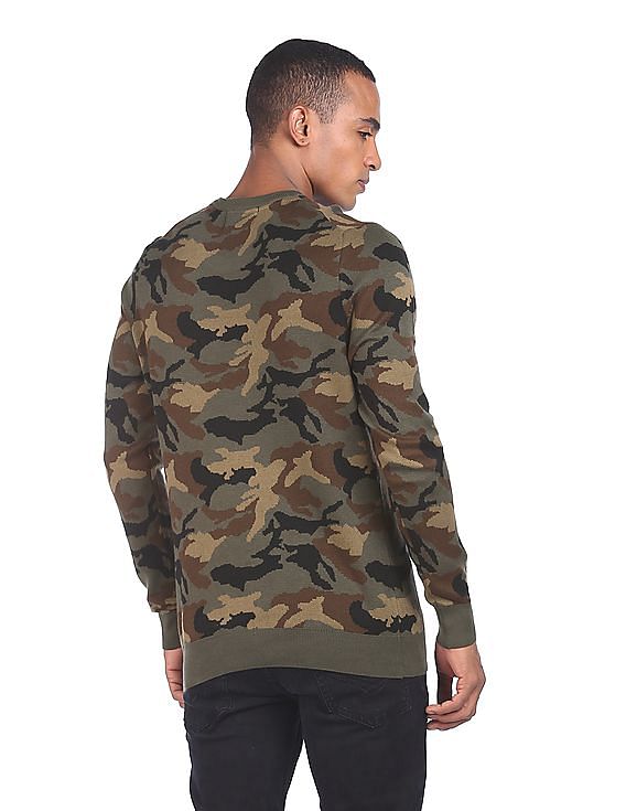 Nike shop camo crewneck