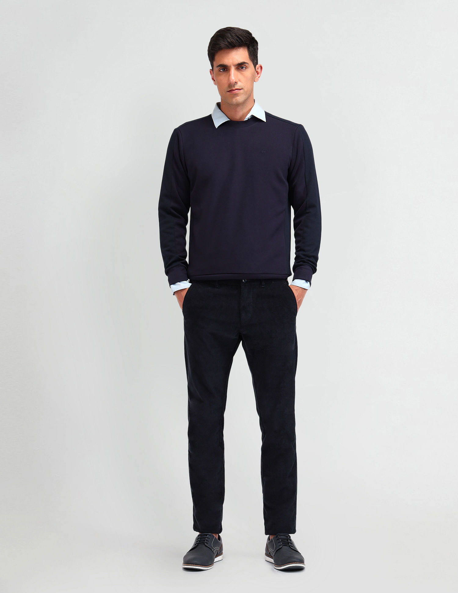 Arrow Solid Regular Fit Sweatshirt