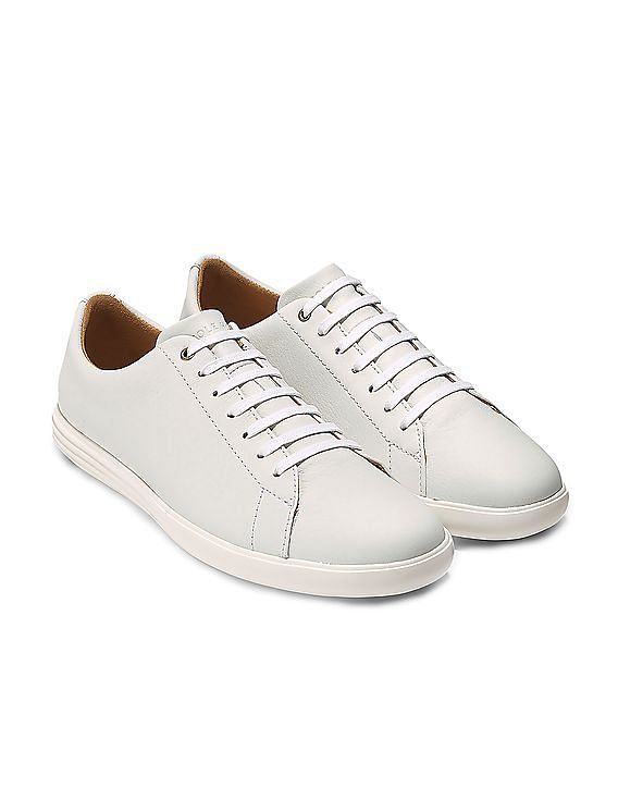 Cole haan cheap white shoes