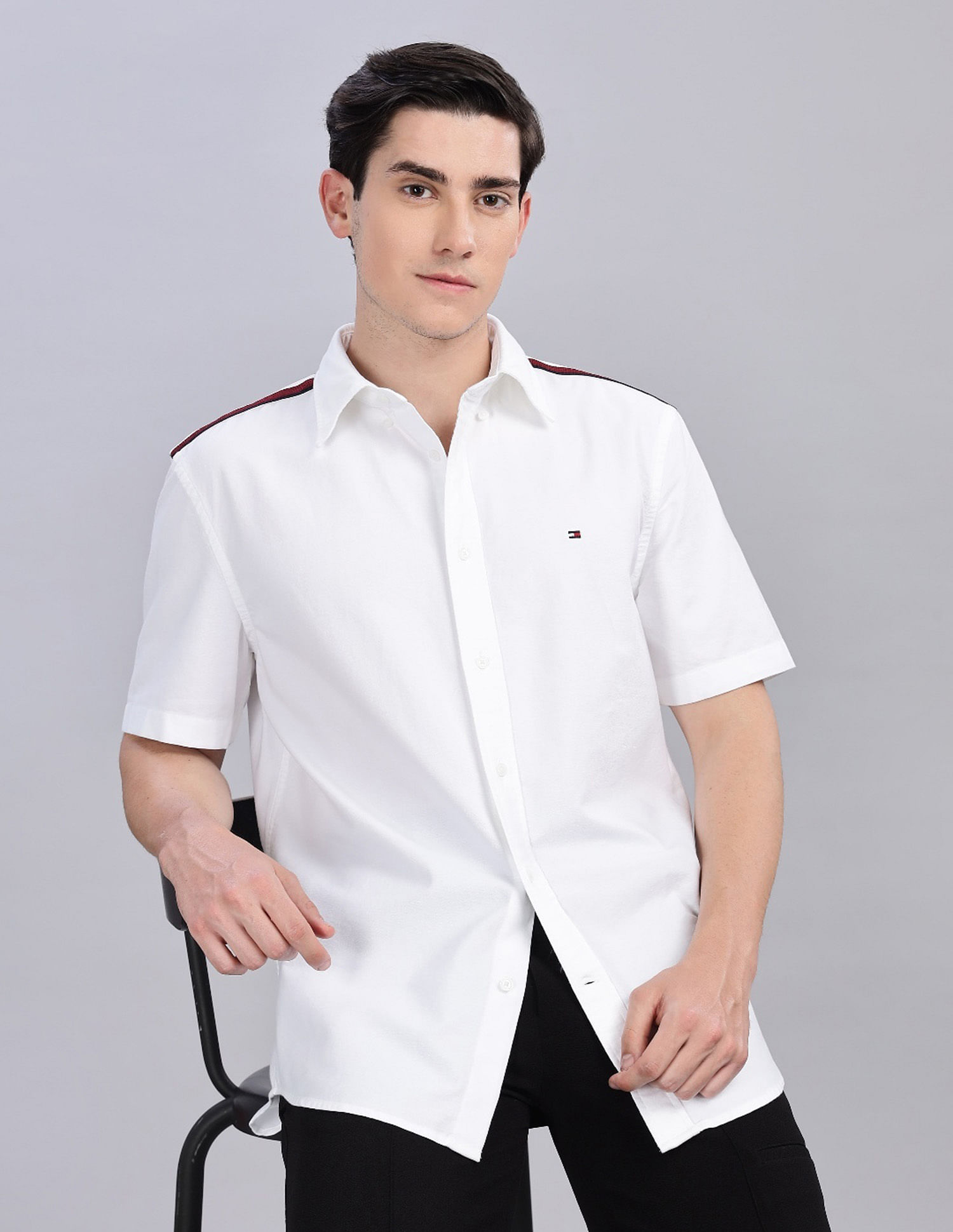 Tommy Hilfiger Solid Regular Fit Plain Woven Shirt