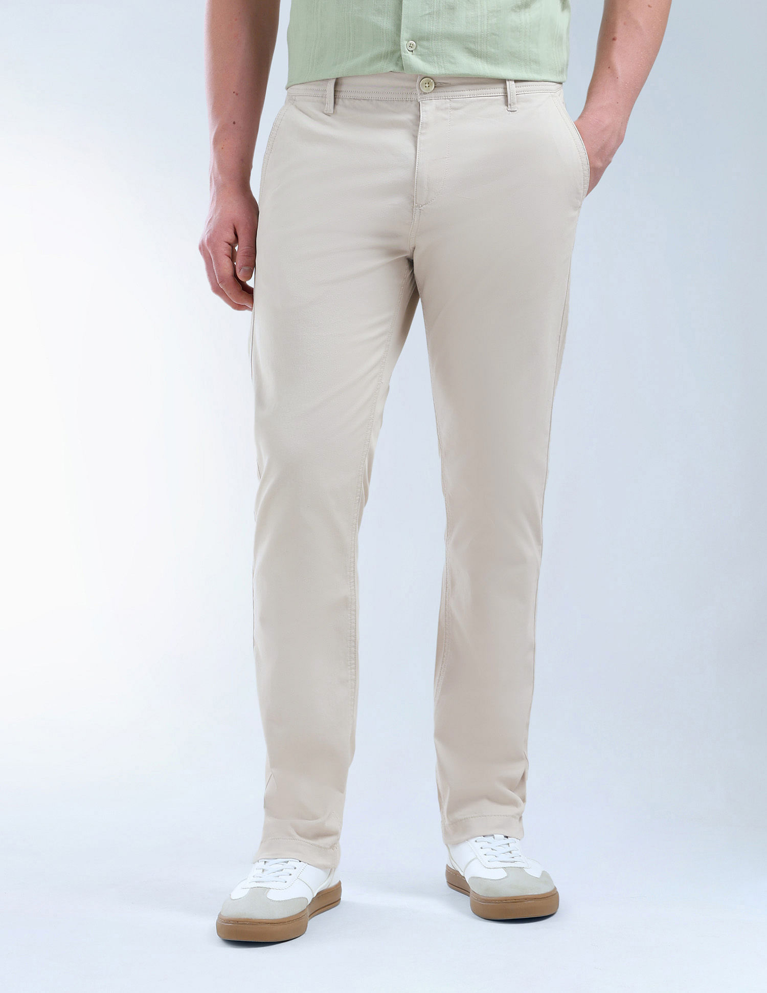 Flying Machine Solid Mid Rise Straight Fit Trousers
