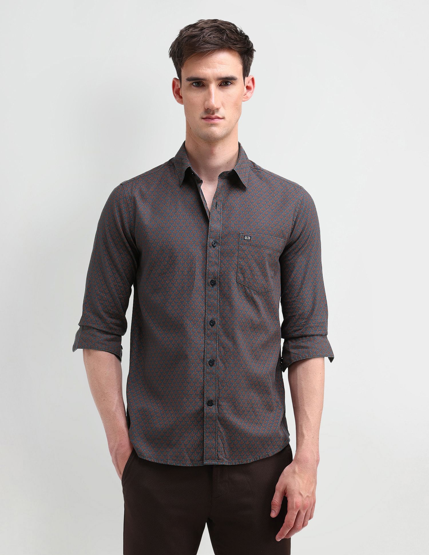 Arrow Sport Manhattan Slim Dobby Shirt