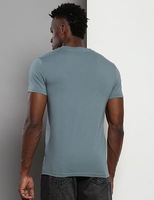★23FW★GENERAL IDEA★NEW CLASSIC LETTERING RIBBED T-SHIRTS Buy Calvin Klein Bold Logo Varsity T-Shirt - NNNOW.com