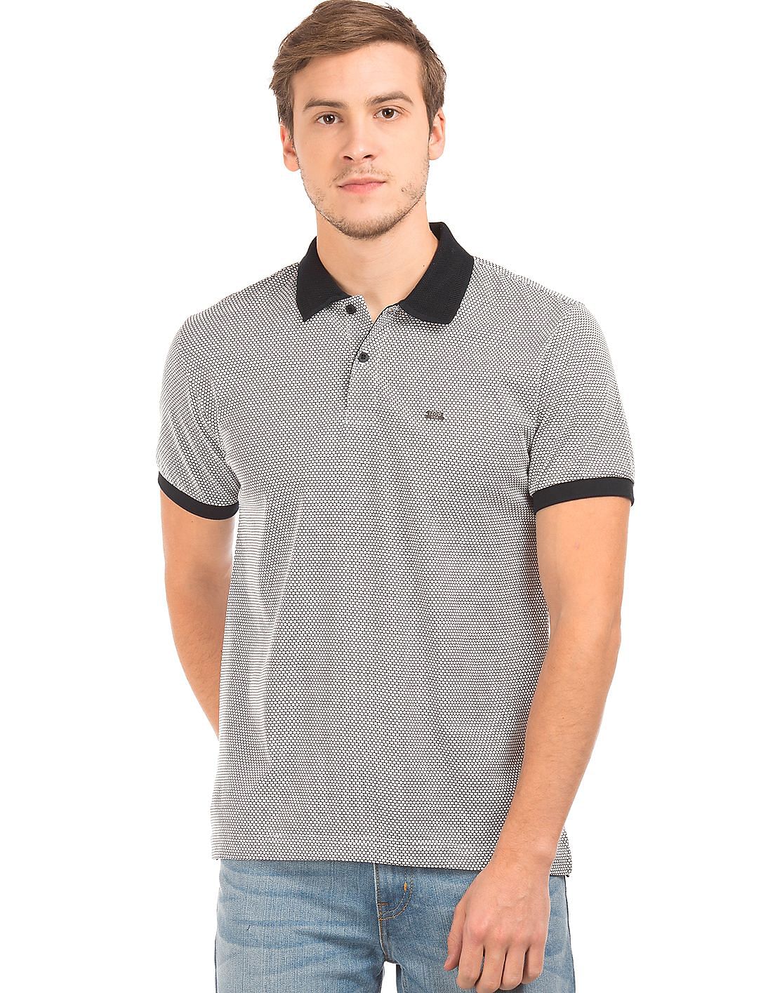 Buy Izod Men Honeycomb Patterned Slim Fit Polo Shirt - NNNOW.com